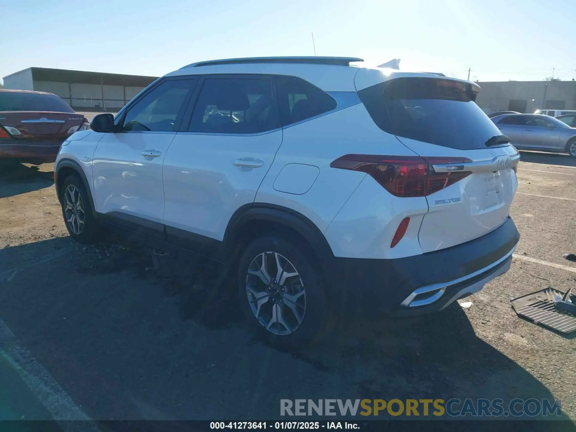 3 Photograph of a damaged car KNDERCAAXN7294509 KIA SELTOS 2022
