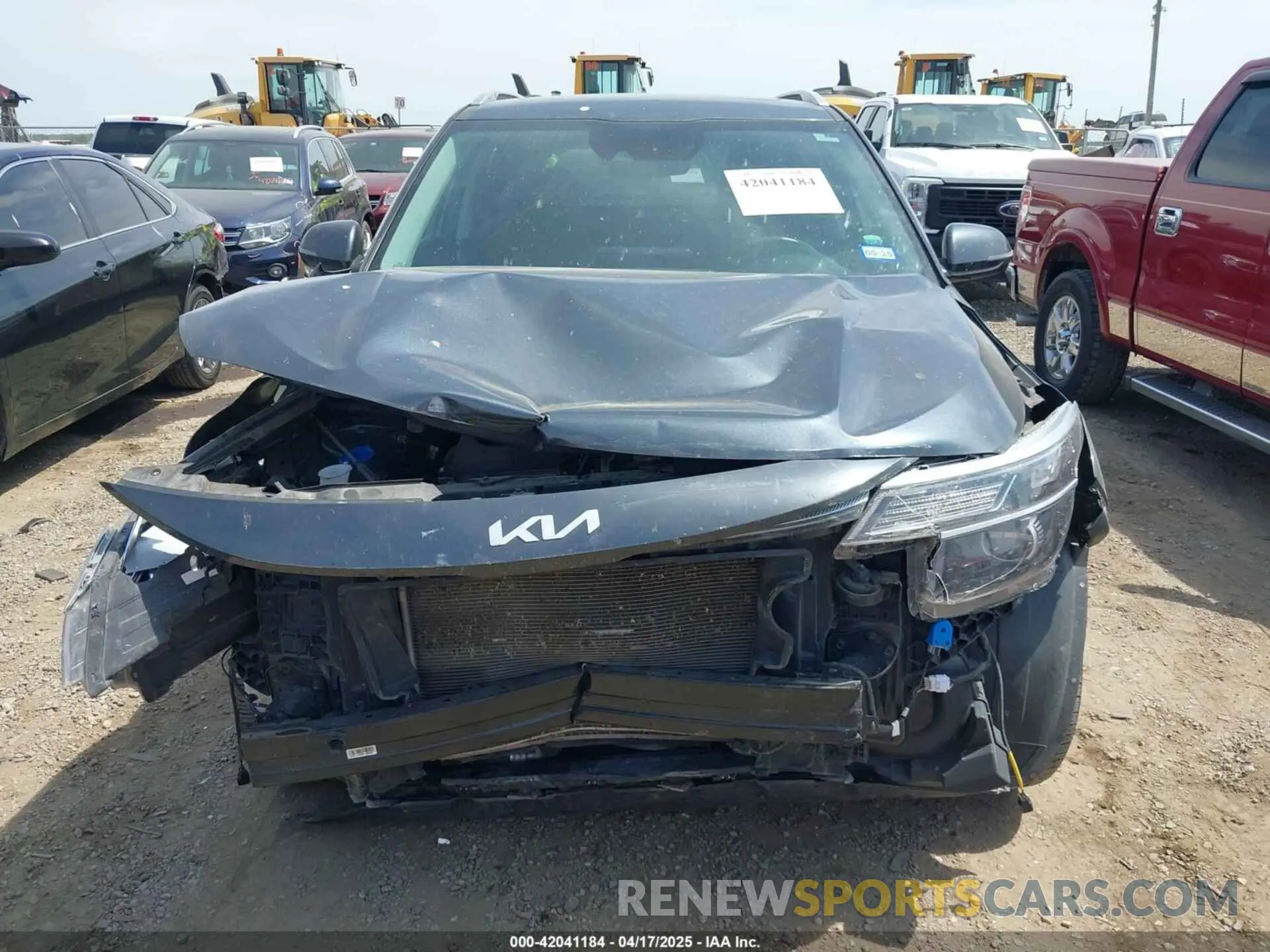 13 Photograph of a damaged car KNDERCAAXN7334443 KIA SELTOS 2022