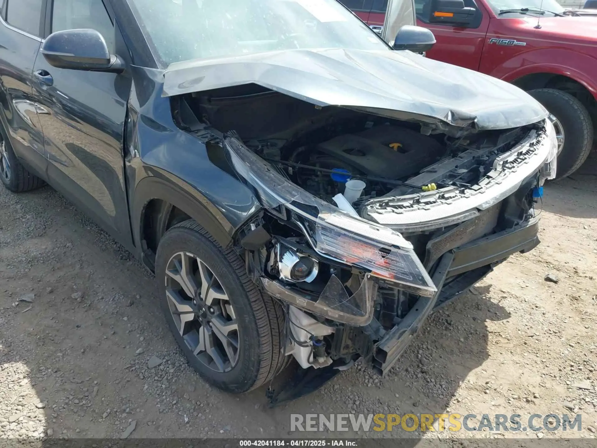 6 Photograph of a damaged car KNDERCAAXN7334443 KIA SELTOS 2022