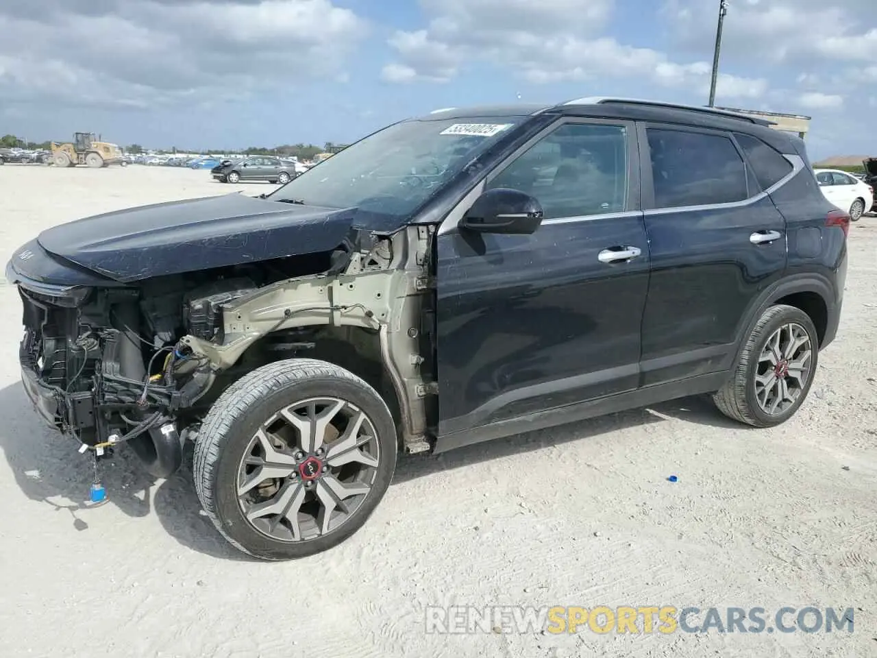 1 Photograph of a damaged car KNDETCA24N7253089 KIA SELTOS 2022