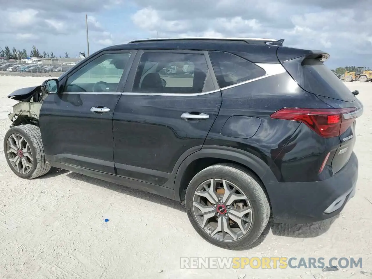 2 Photograph of a damaged car KNDETCA24N7253089 KIA SELTOS 2022