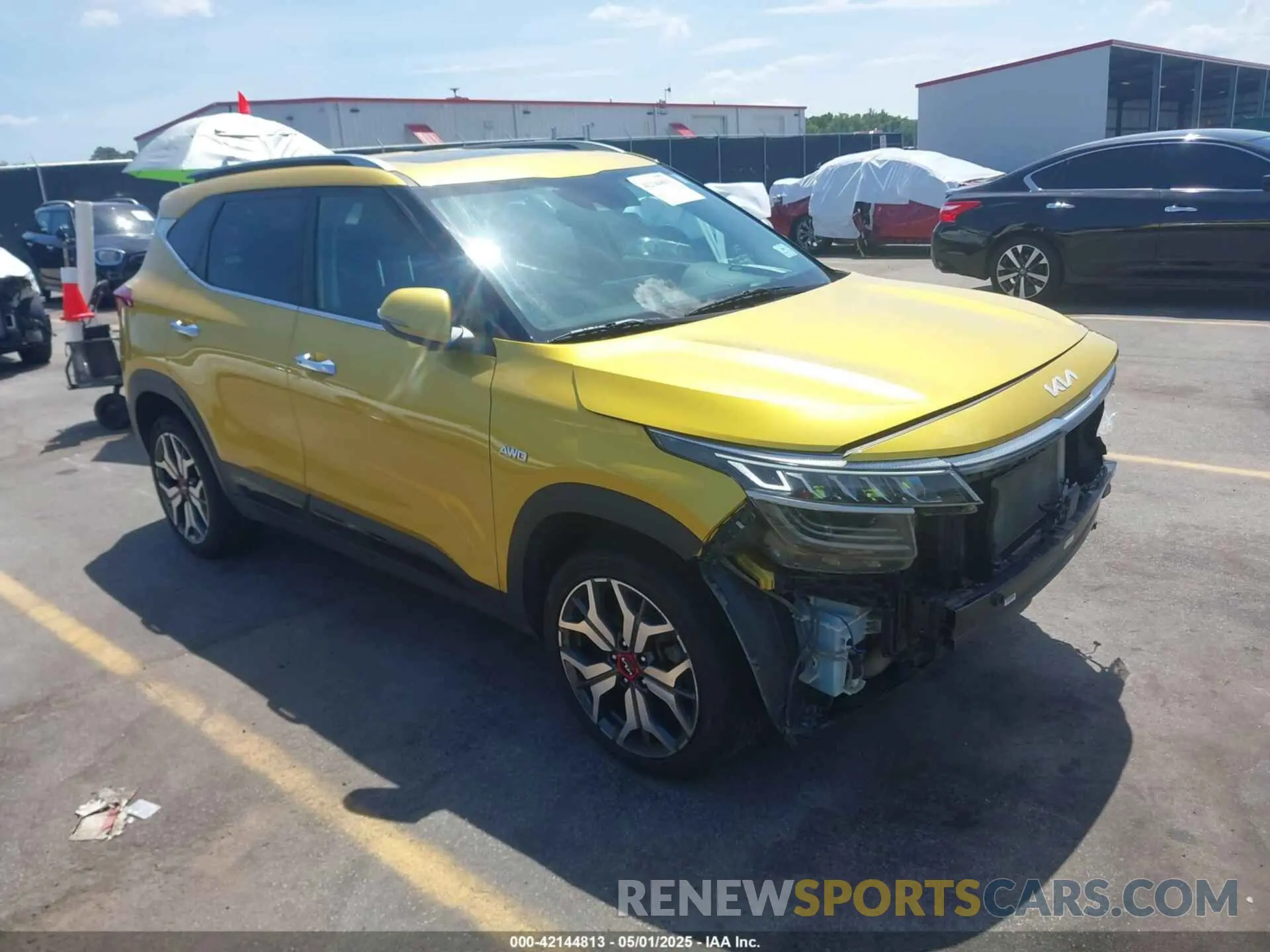 1 Photograph of a damaged car KNDETCA24N7277683 KIA SELTOS 2022