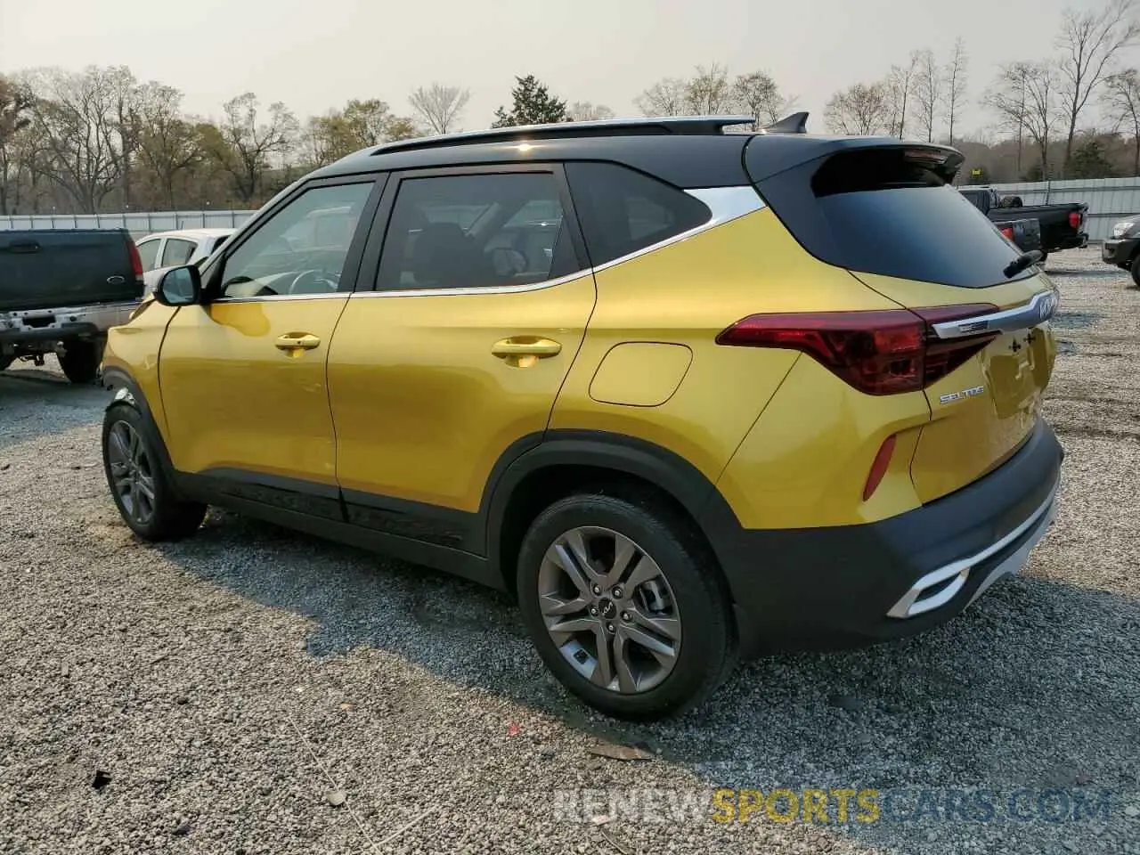 2 Photograph of a damaged car KNDEU2AA2N7328435 KIA SELTOS 2022