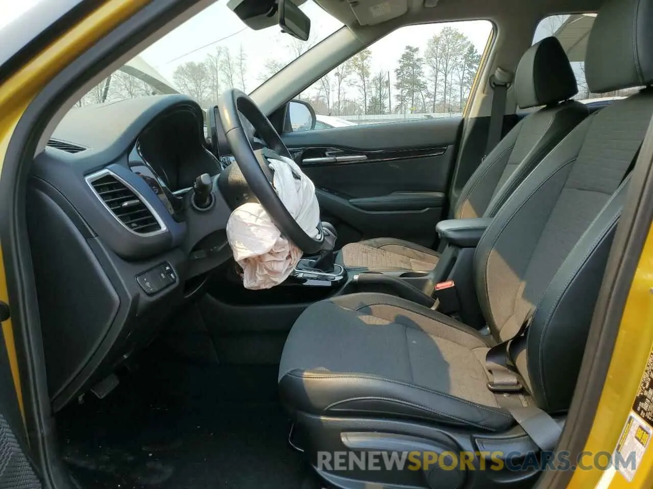 7 Photograph of a damaged car KNDEU2AA2N7328435 KIA SELTOS 2022