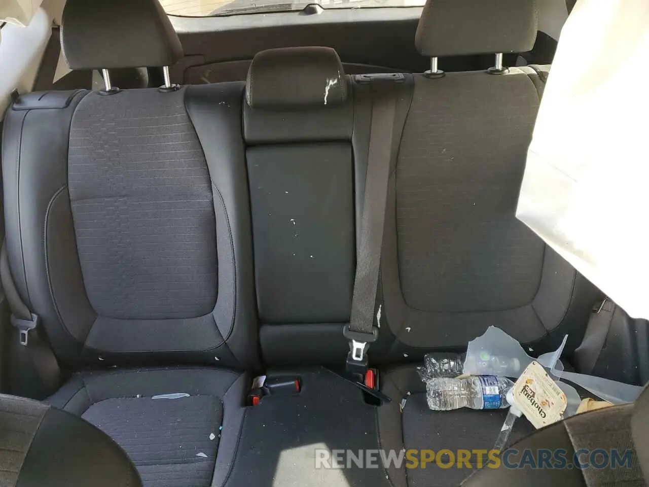 10 Photograph of a damaged car KNDEU2AA5N7313458 KIA SELTOS 2022