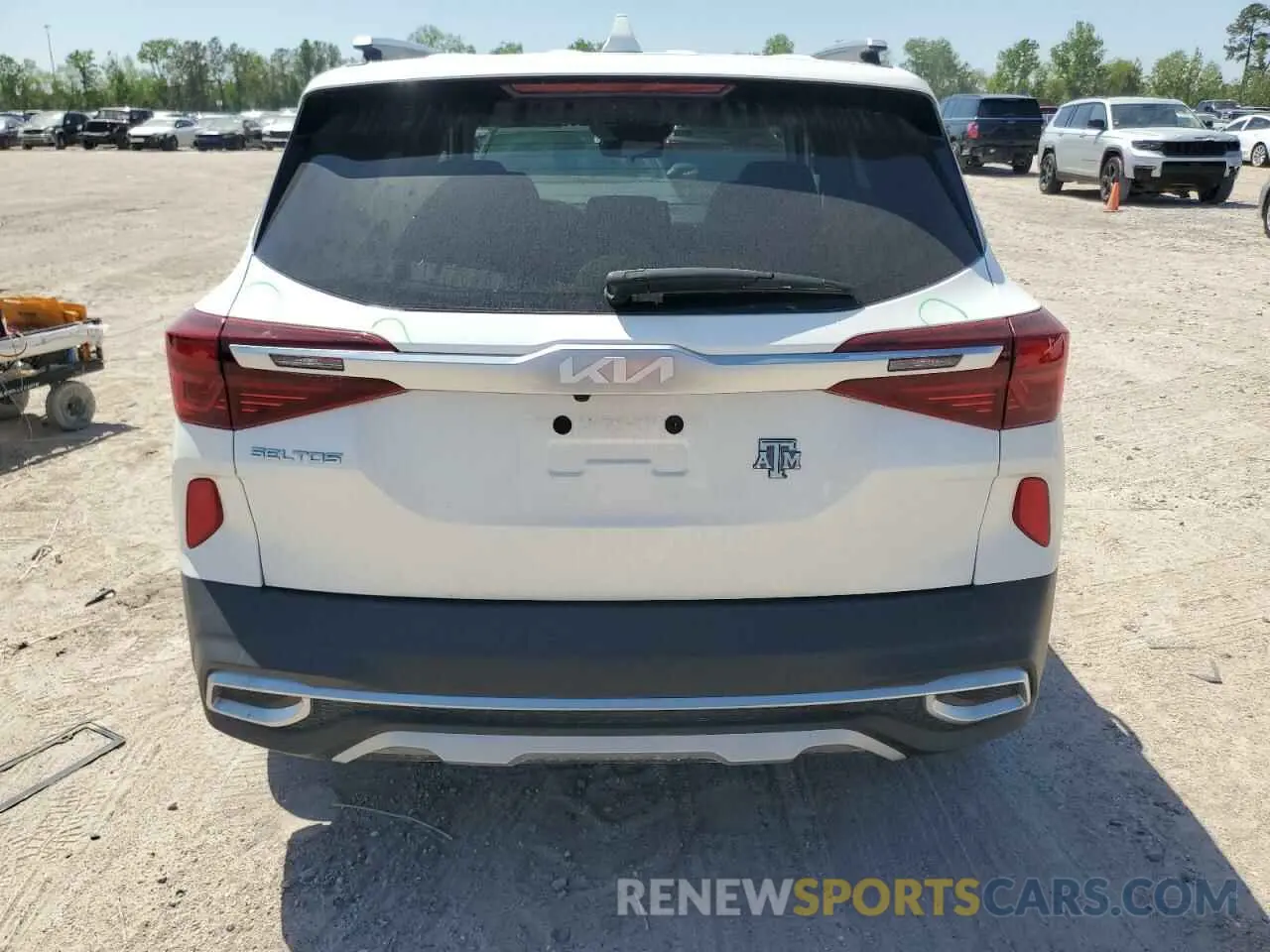 6 Photograph of a damaged car KNDEU2AA7N7330374 KIA SELTOS 2022
