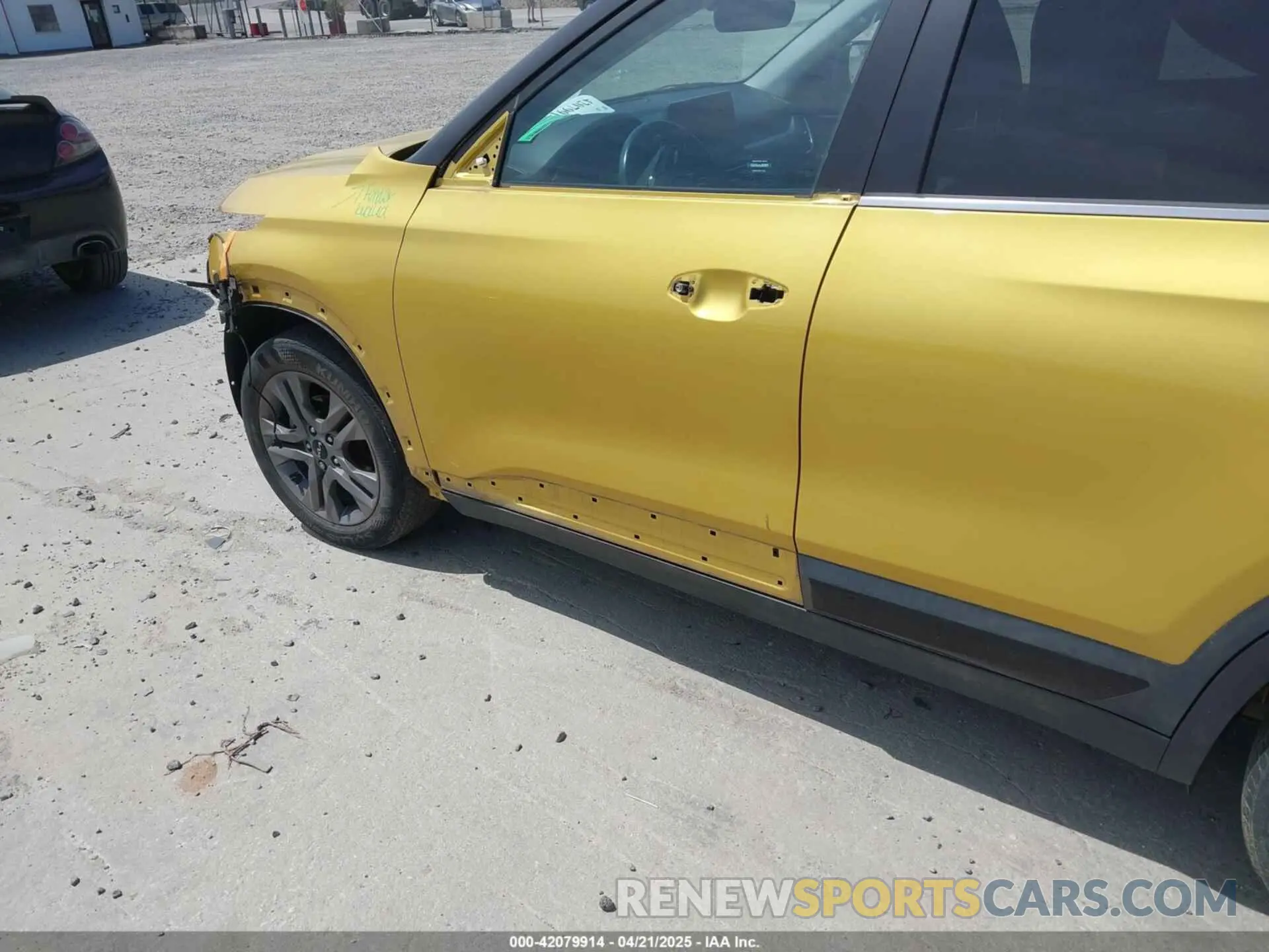 18 Photograph of a damaged car KNDEU2AA9N7246153 KIA SELTOS 2022