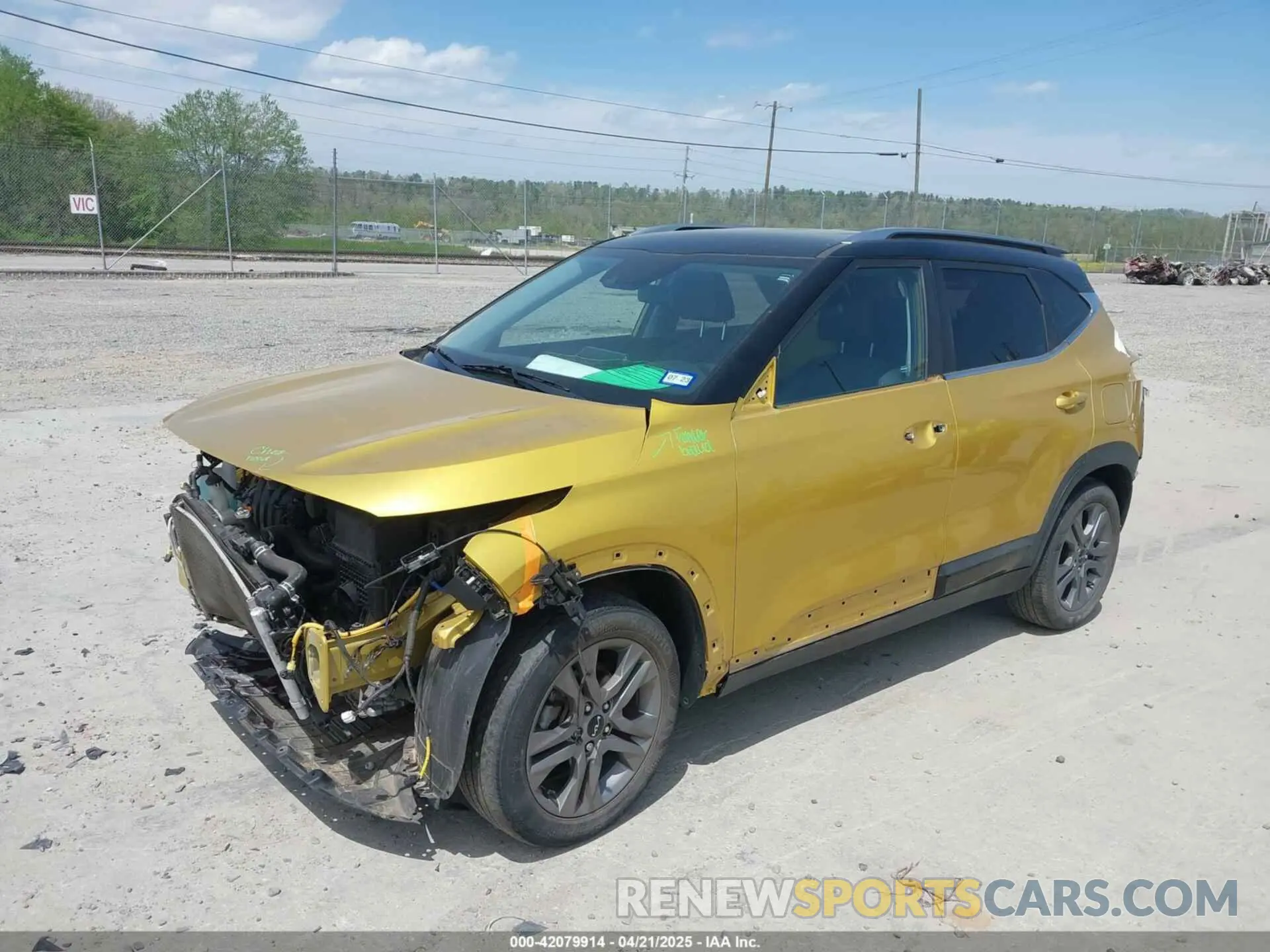 2 Photograph of a damaged car KNDEU2AA9N7246153 KIA SELTOS 2022