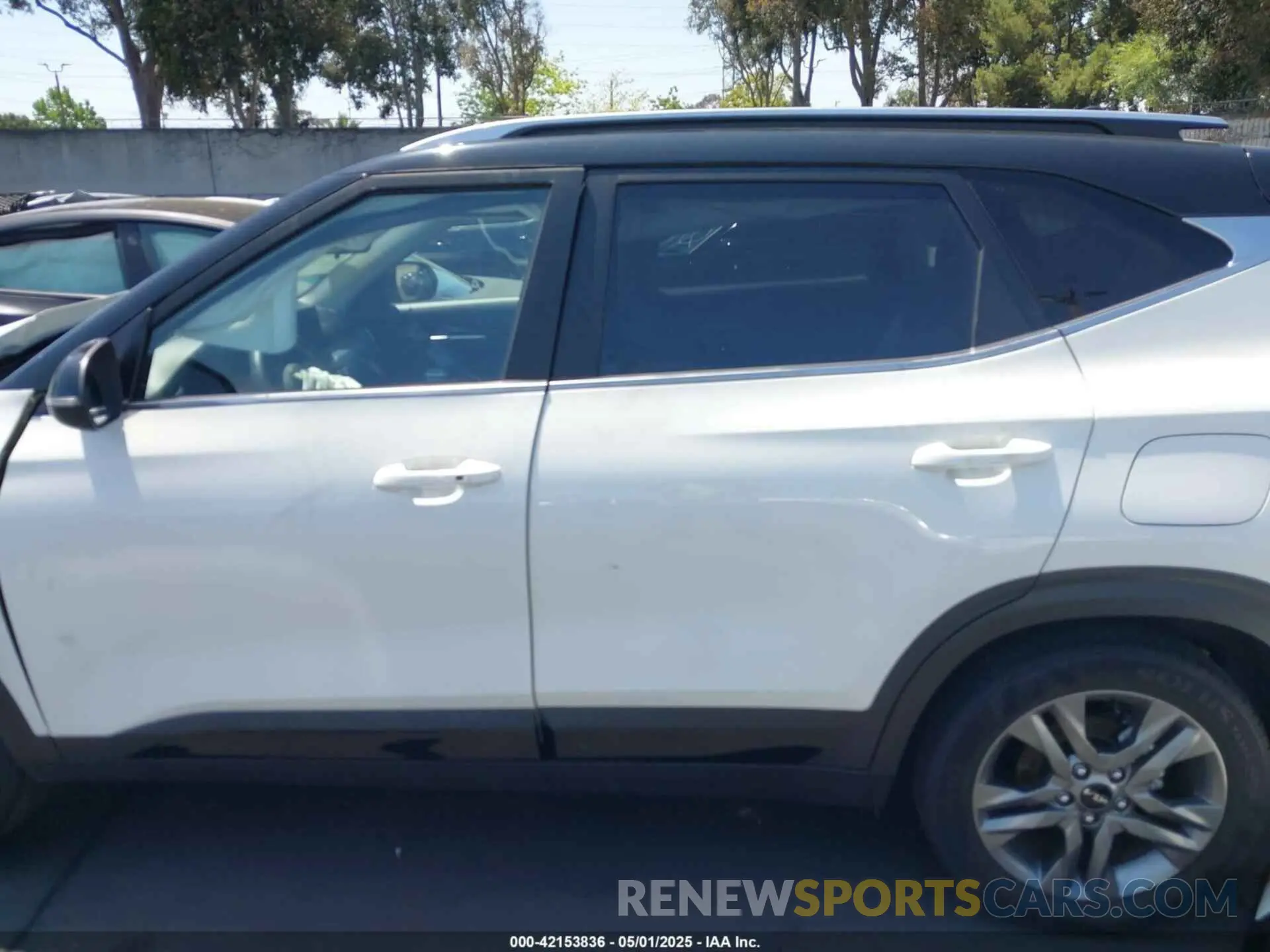 15 Photograph of a damaged car KNDEU2AA9N7293070 KIA SELTOS 2022