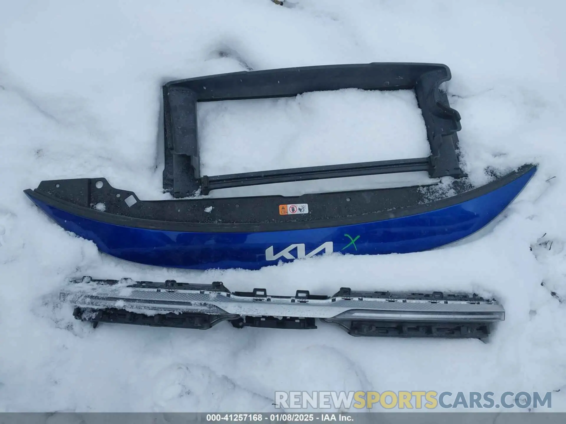 12 Photograph of a damaged car KNDEUCA24N7321372 KIA SELTOS 2022