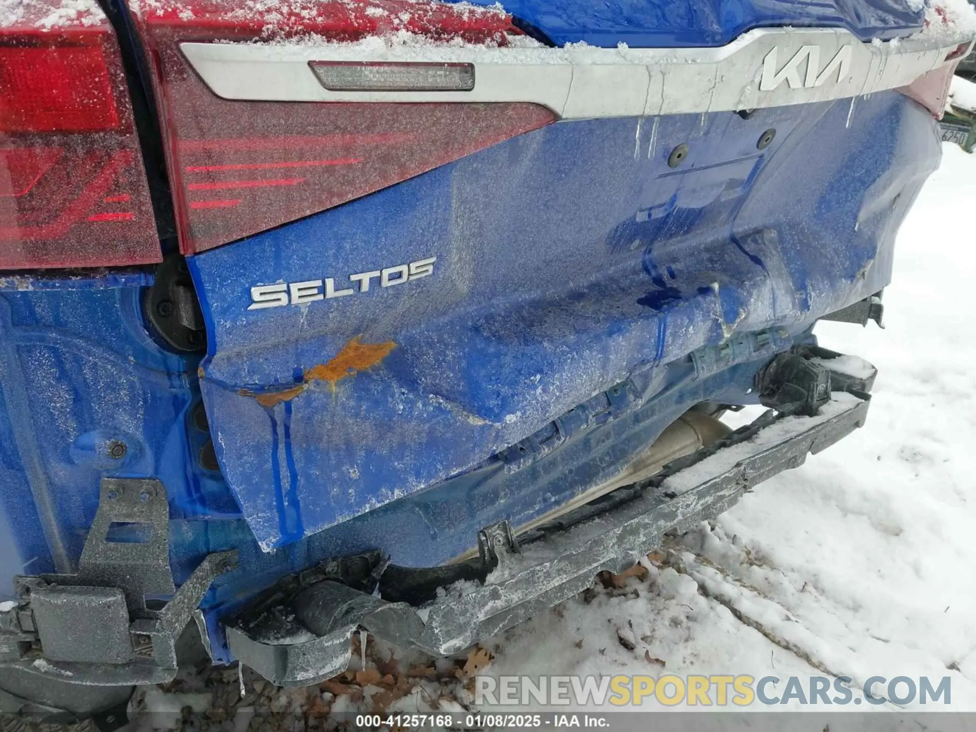 18 Photograph of a damaged car KNDEUCA24N7321372 KIA SELTOS 2022