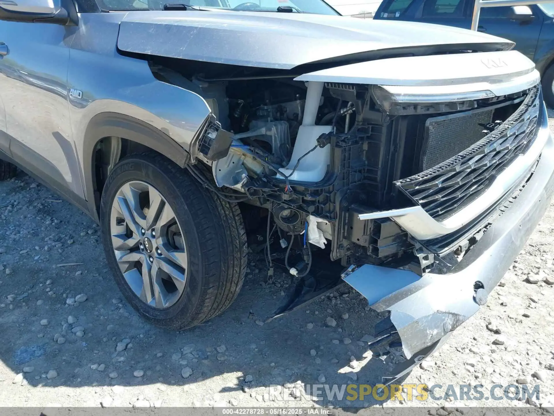 6 Photograph of a damaged car KNDEUCAA0N7260237 KIA SELTOS 2022