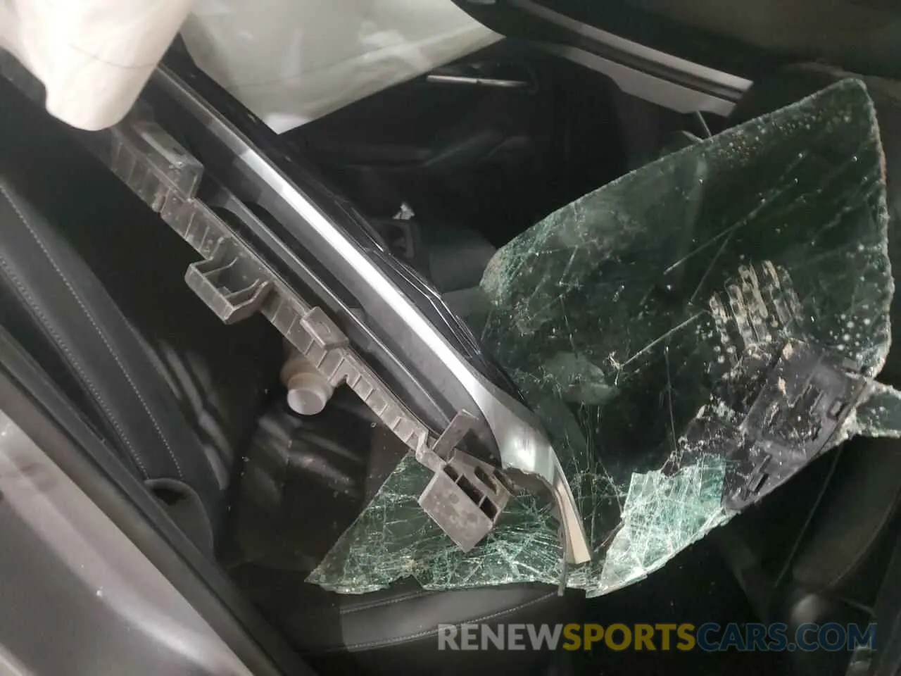 12 Photograph of a damaged car KNDEUCAA1N7281162 KIA SELTOS 2022