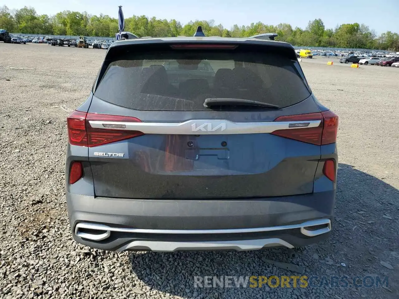 6 Photograph of a damaged car KNDEUCAA1N7304259 KIA SELTOS 2022