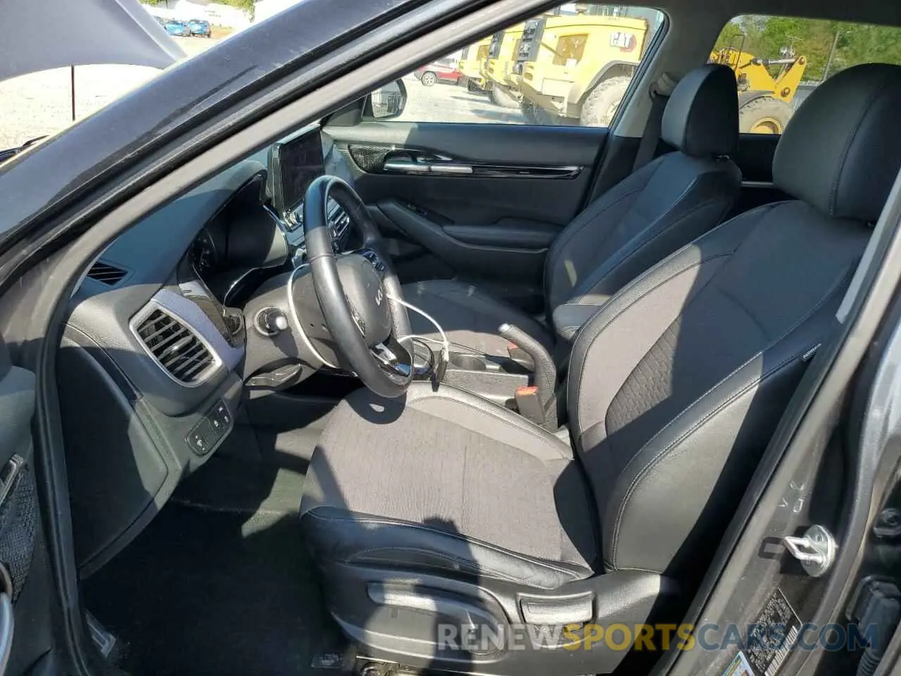 7 Photograph of a damaged car KNDEUCAA1N7304259 KIA SELTOS 2022