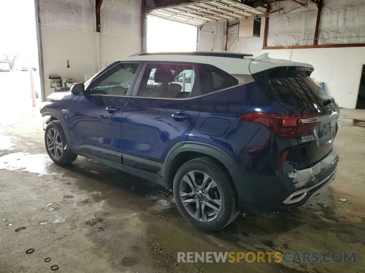 2 Photograph of a damaged car KNDEUCAA1N7310823 KIA SELTOS 2022