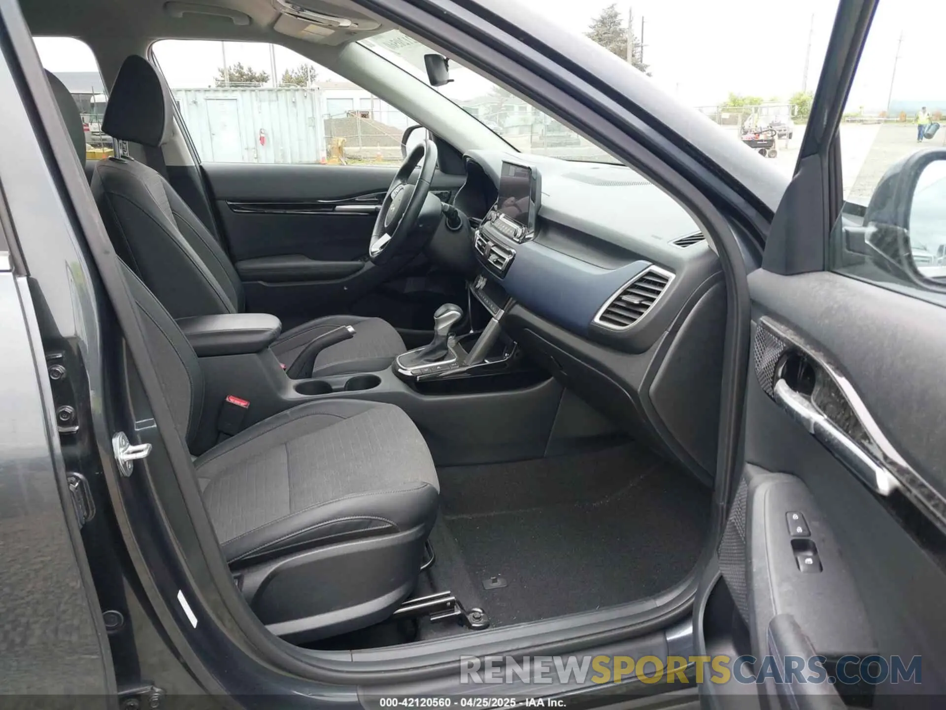 5 Photograph of a damaged car KNDEUCAA1N7314256 KIA SELTOS 2022
