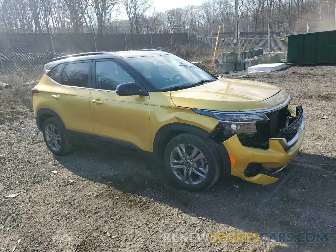 4 Photograph of a damaged car KNDEUCAA2N7235341 KIA SELTOS 2022