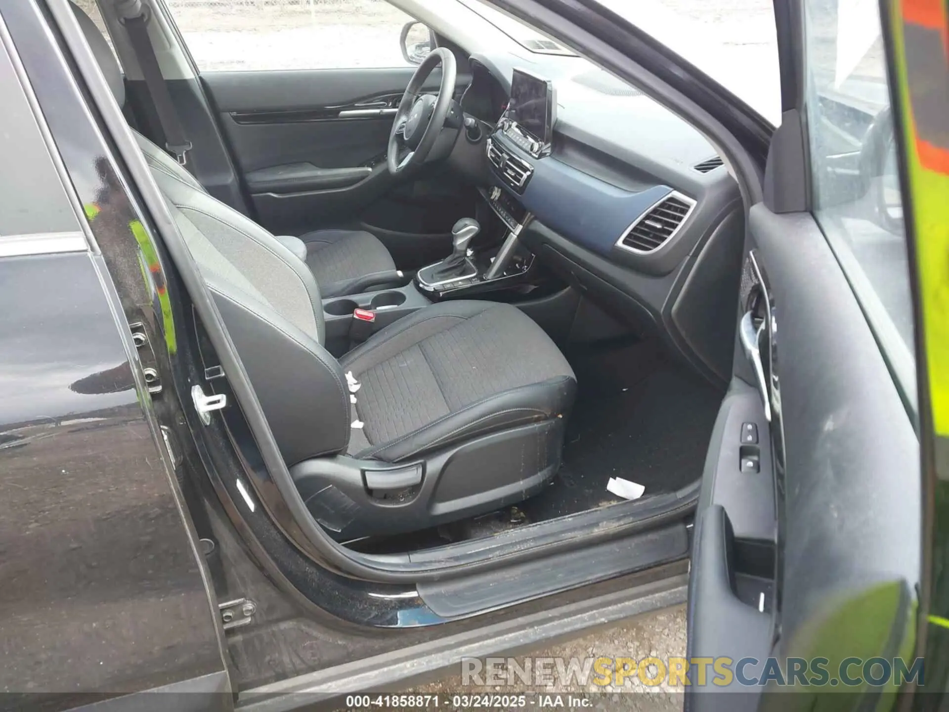5 Photograph of a damaged car KNDEUCAA6N7270108 KIA SELTOS 2022