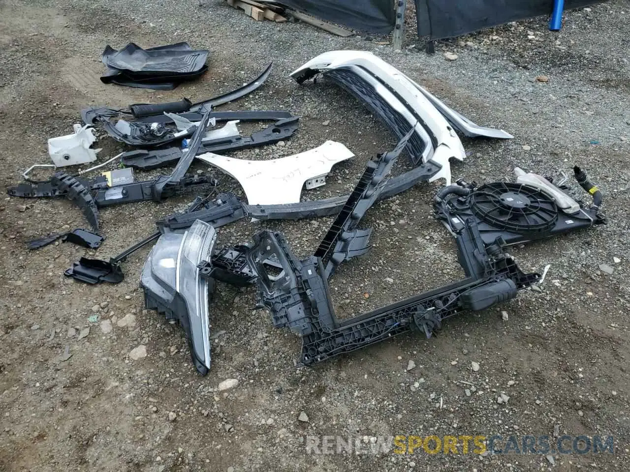13 Photograph of a damaged car KNDEUCAA8N7261717 KIA SELTOS 2022