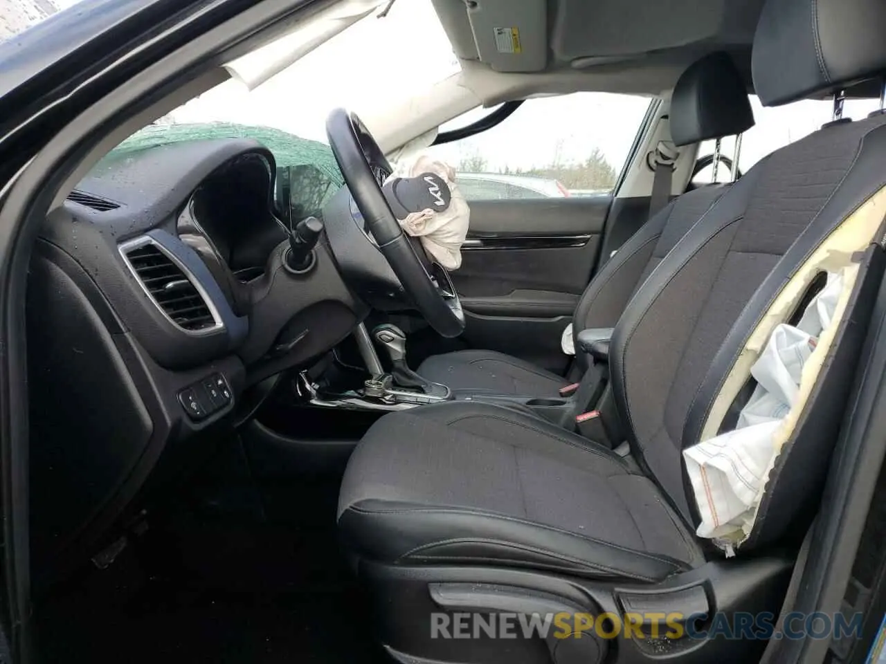 7 Photograph of a damaged car KNDEUCAA9N7298629 KIA SELTOS 2022