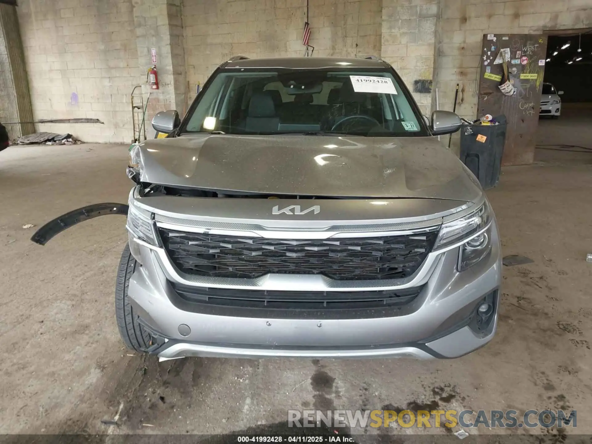 13 Photograph of a damaged car KNDEUCAA9N7307684 KIA SELTOS 2022