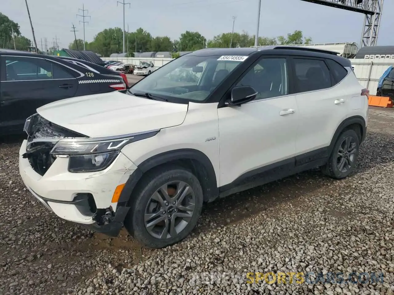 1 Photograph of a damaged car KNDEUCAAXN7296906 KIA SELTOS 2022