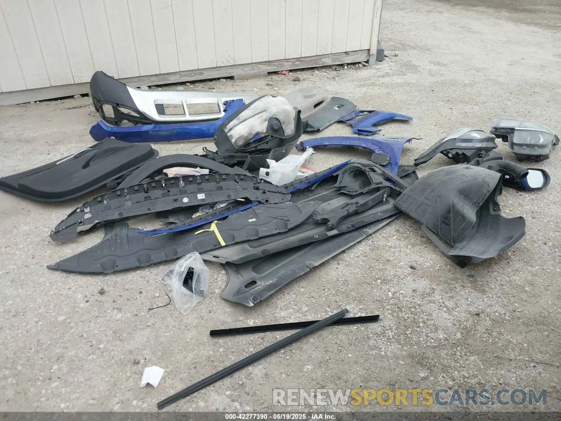 12 Photograph of a damaged car KNDEPCAA1P7369526 KIA SELTOS 2023