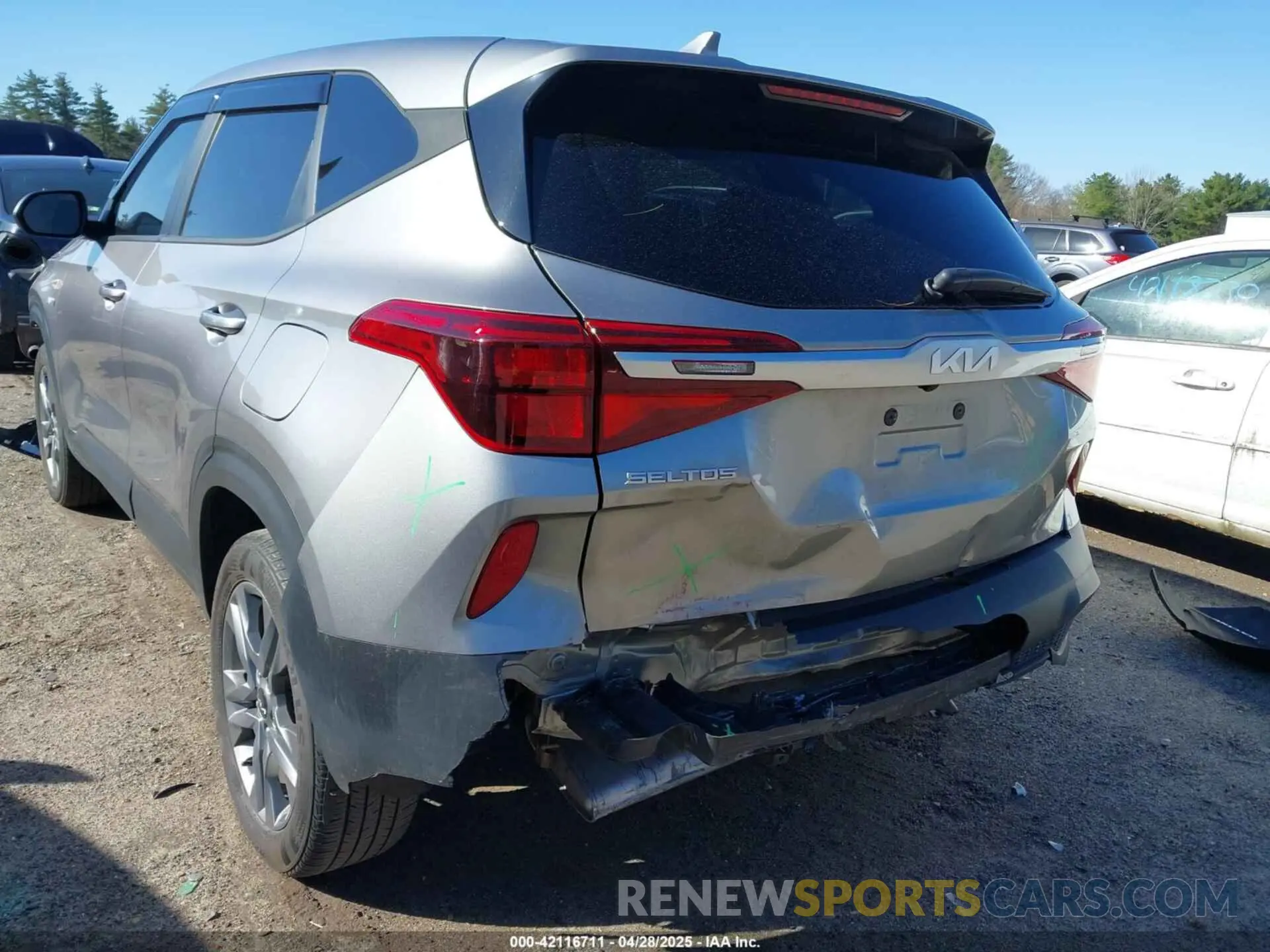 12 Photograph of a damaged car KNDEPCAA2P7432665 KIA SELTOS 2023