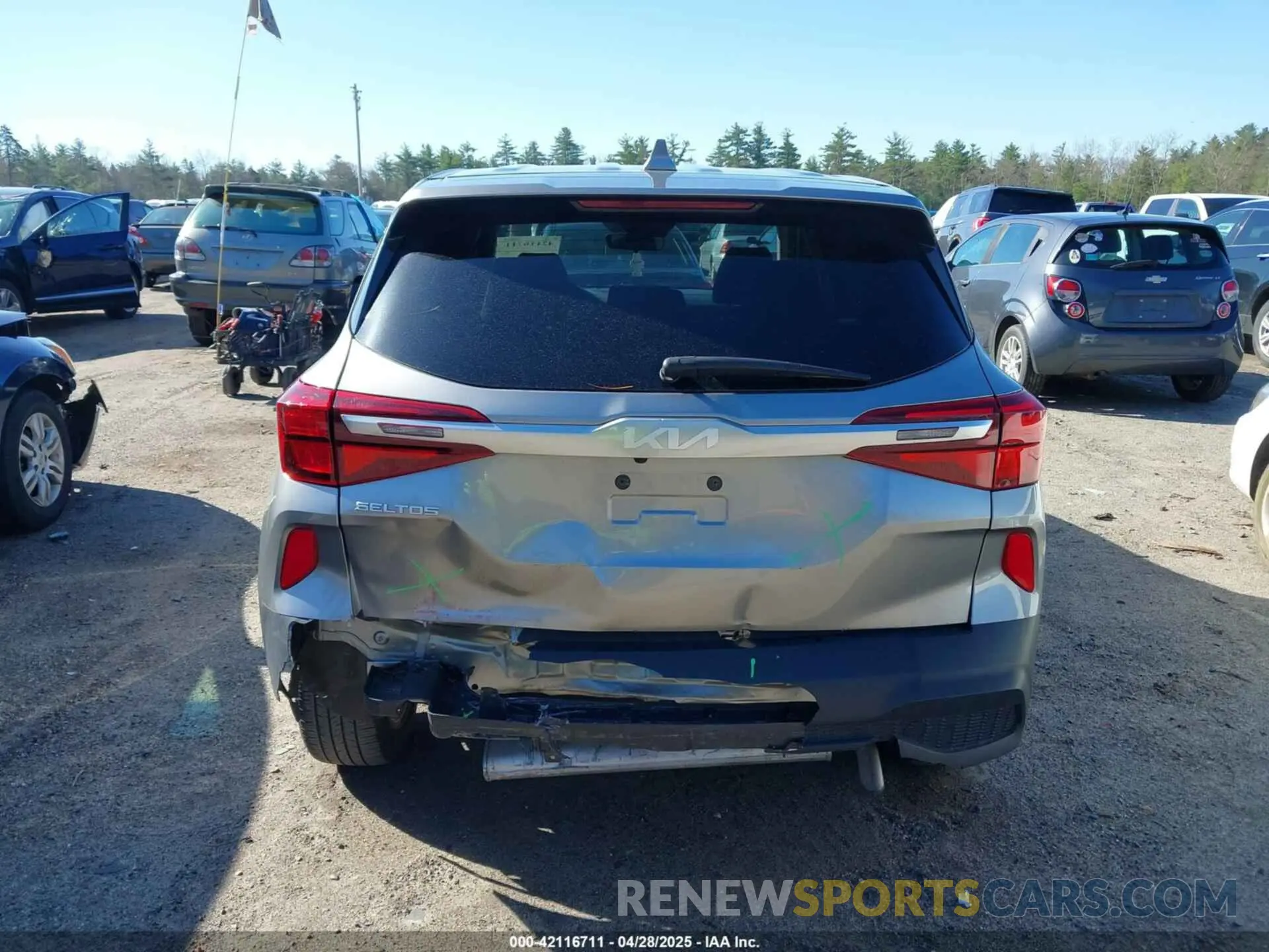 17 Photograph of a damaged car KNDEPCAA2P7432665 KIA SELTOS 2023