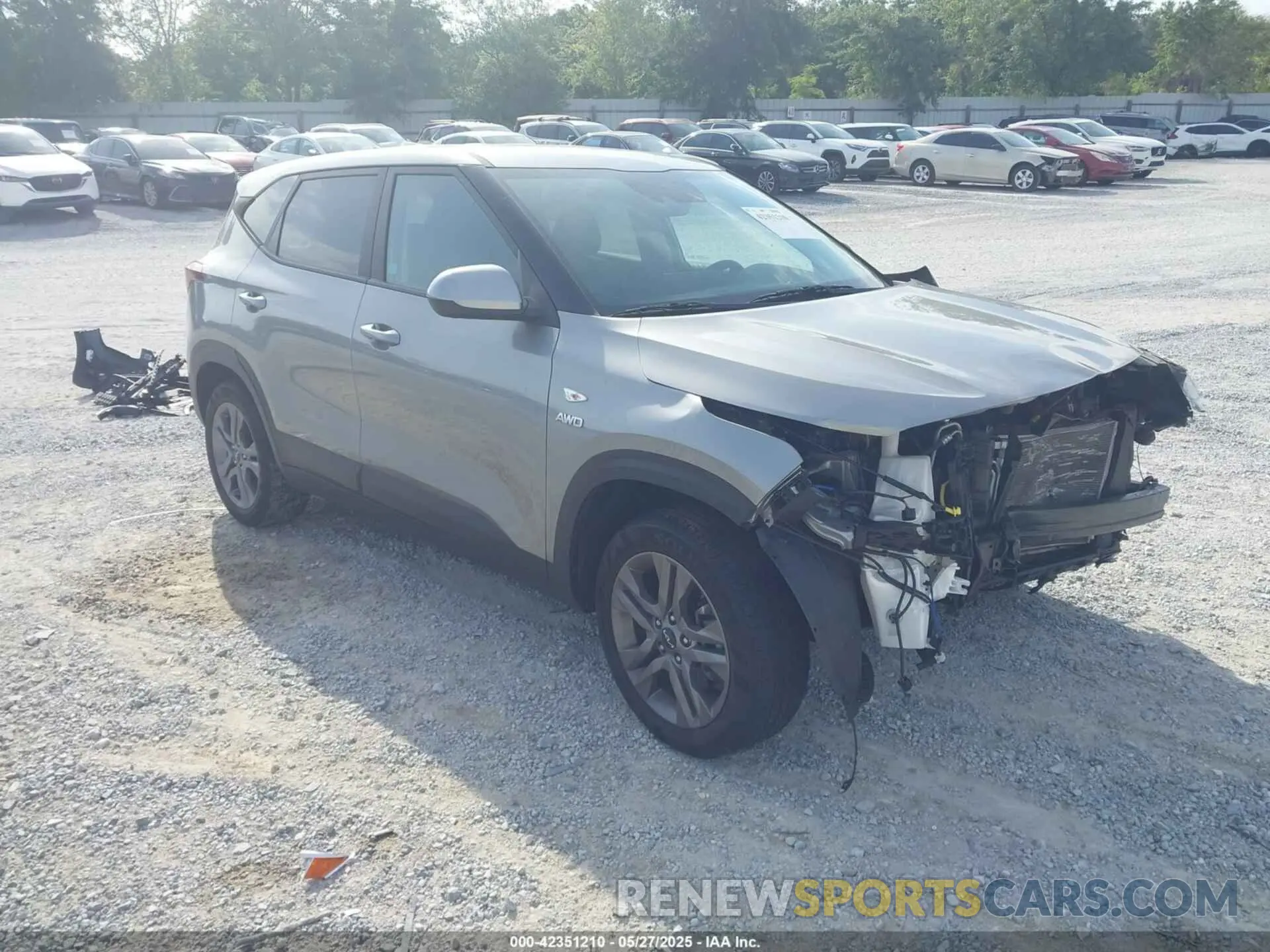 1 Photograph of a damaged car KNDEPCAA3P7393083 KIA SELTOS 2023