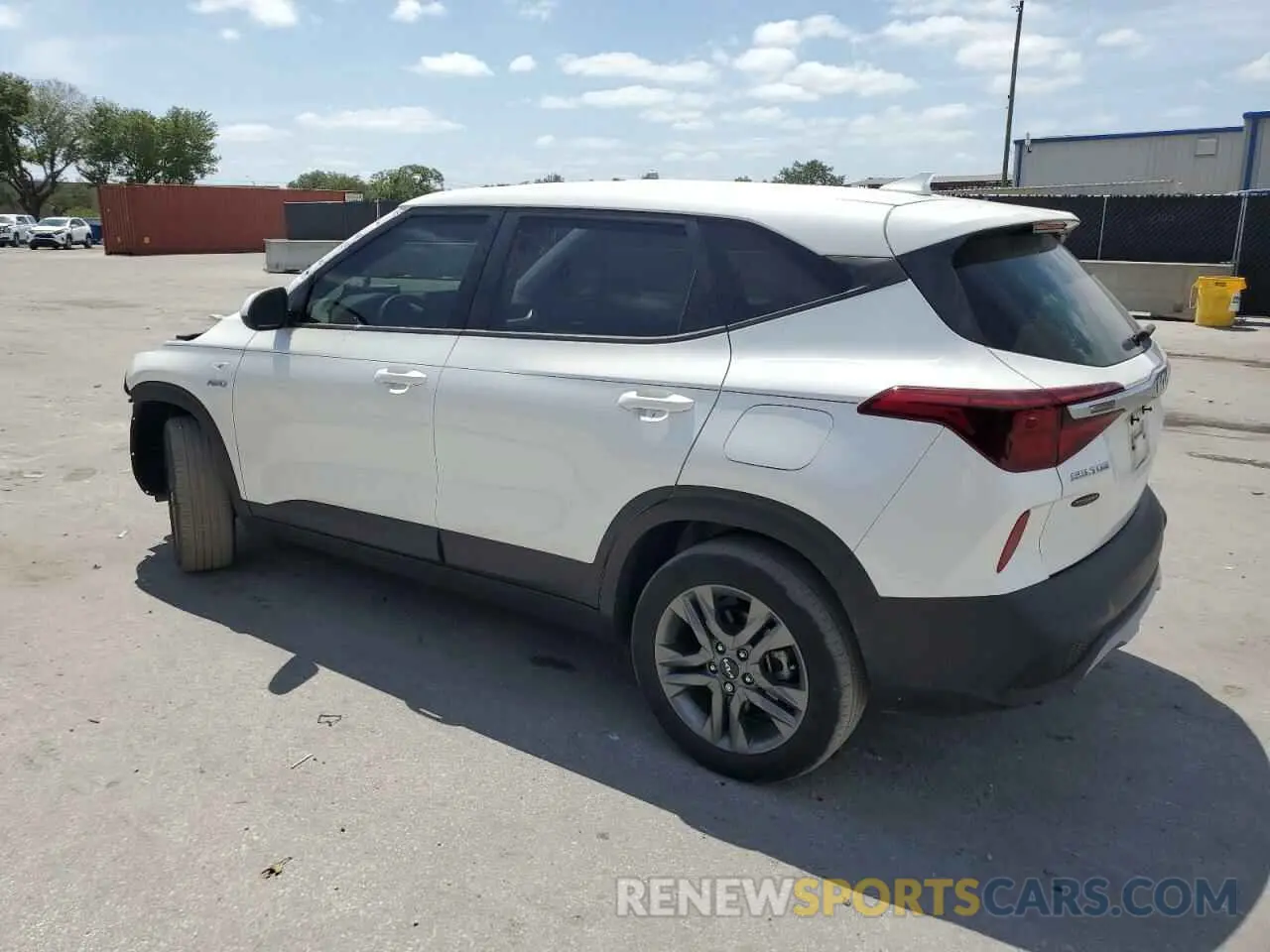 2 Photograph of a damaged car KNDEPCAA4P7377197 KIA SELTOS 2023