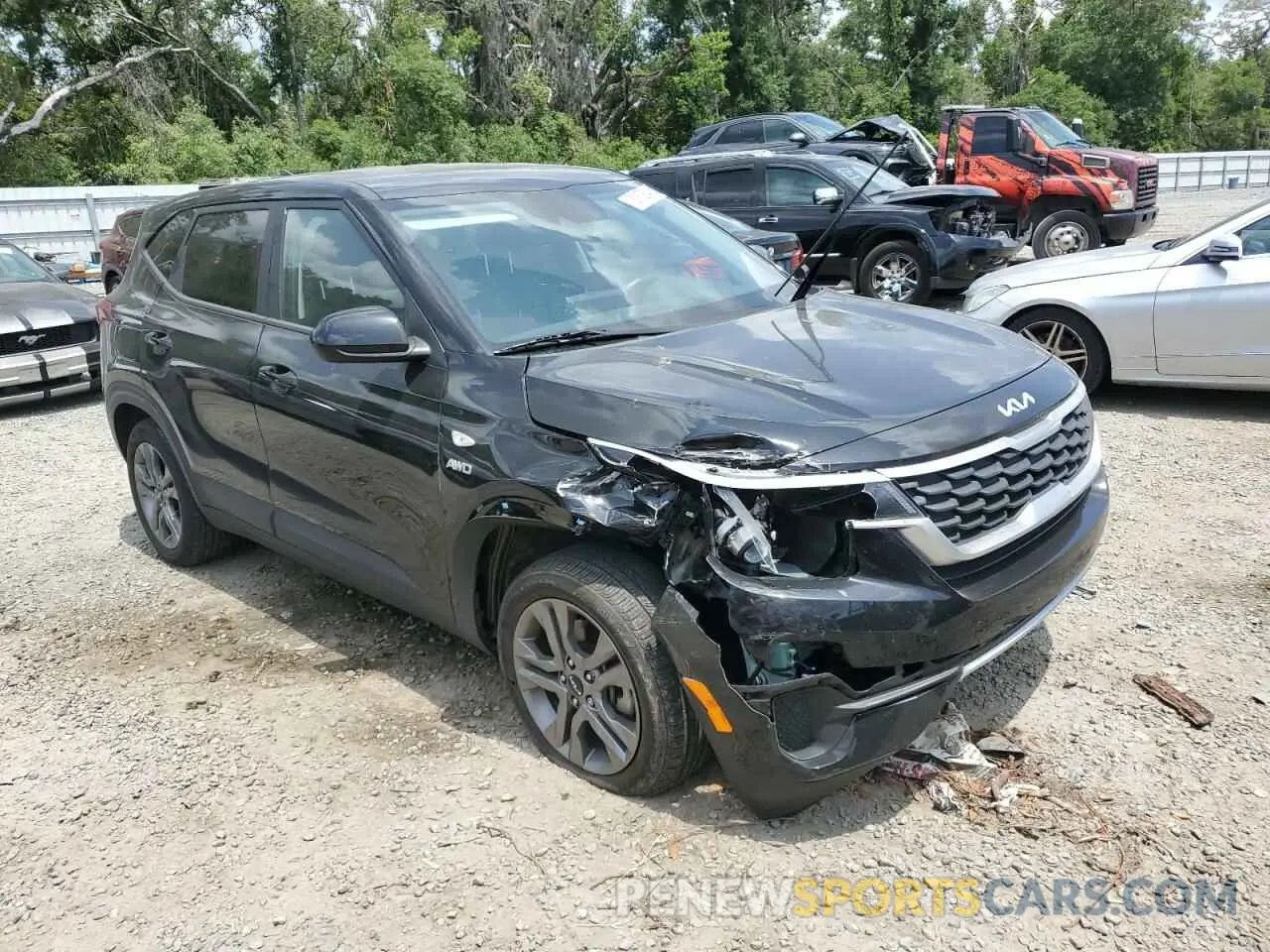 4 Photograph of a damaged car KNDEPCAA6P7414153 KIA SELTOS 2023