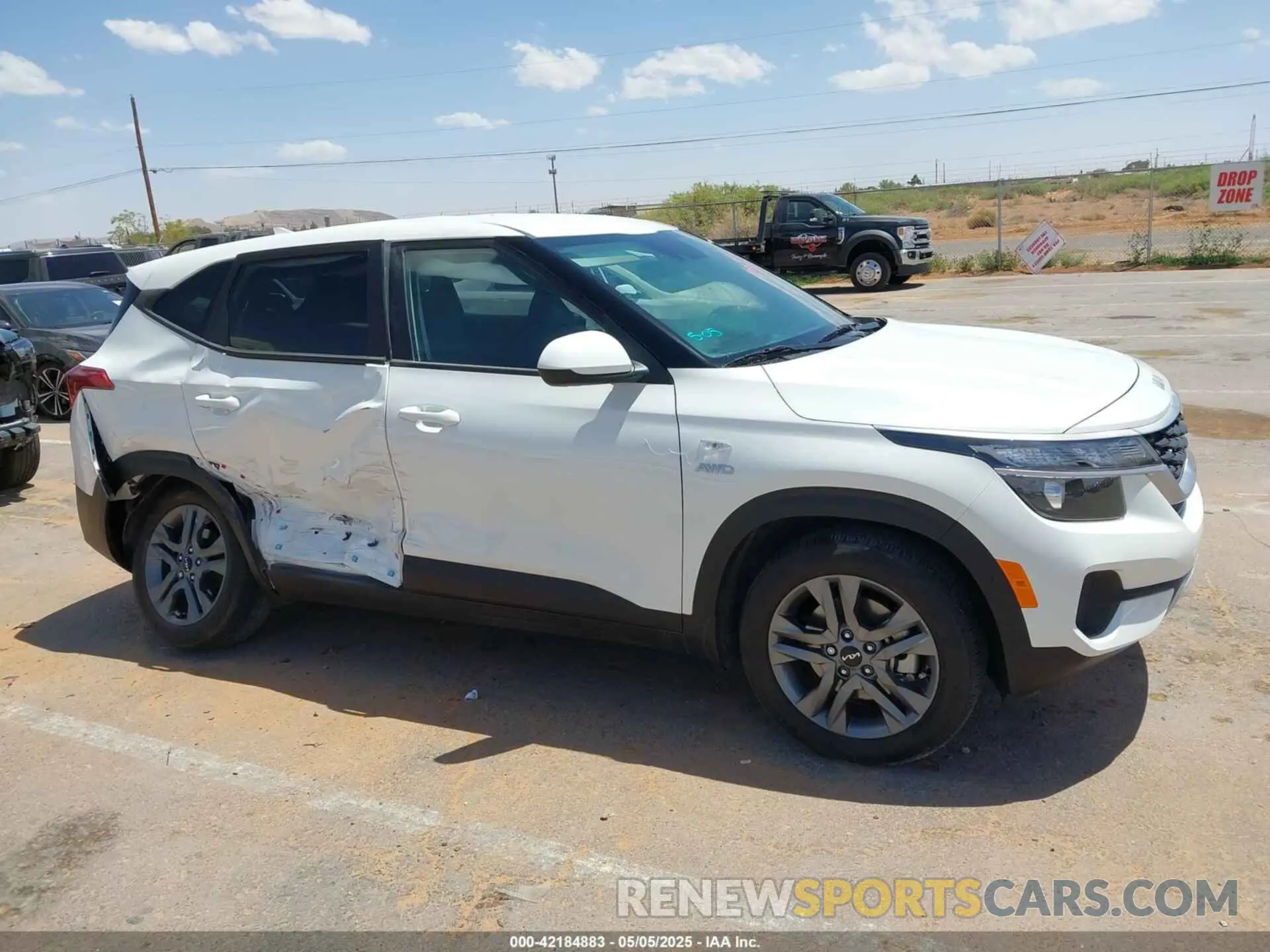 13 Photograph of a damaged car KNDEPCAA7P7367893 KIA SELTOS 2023