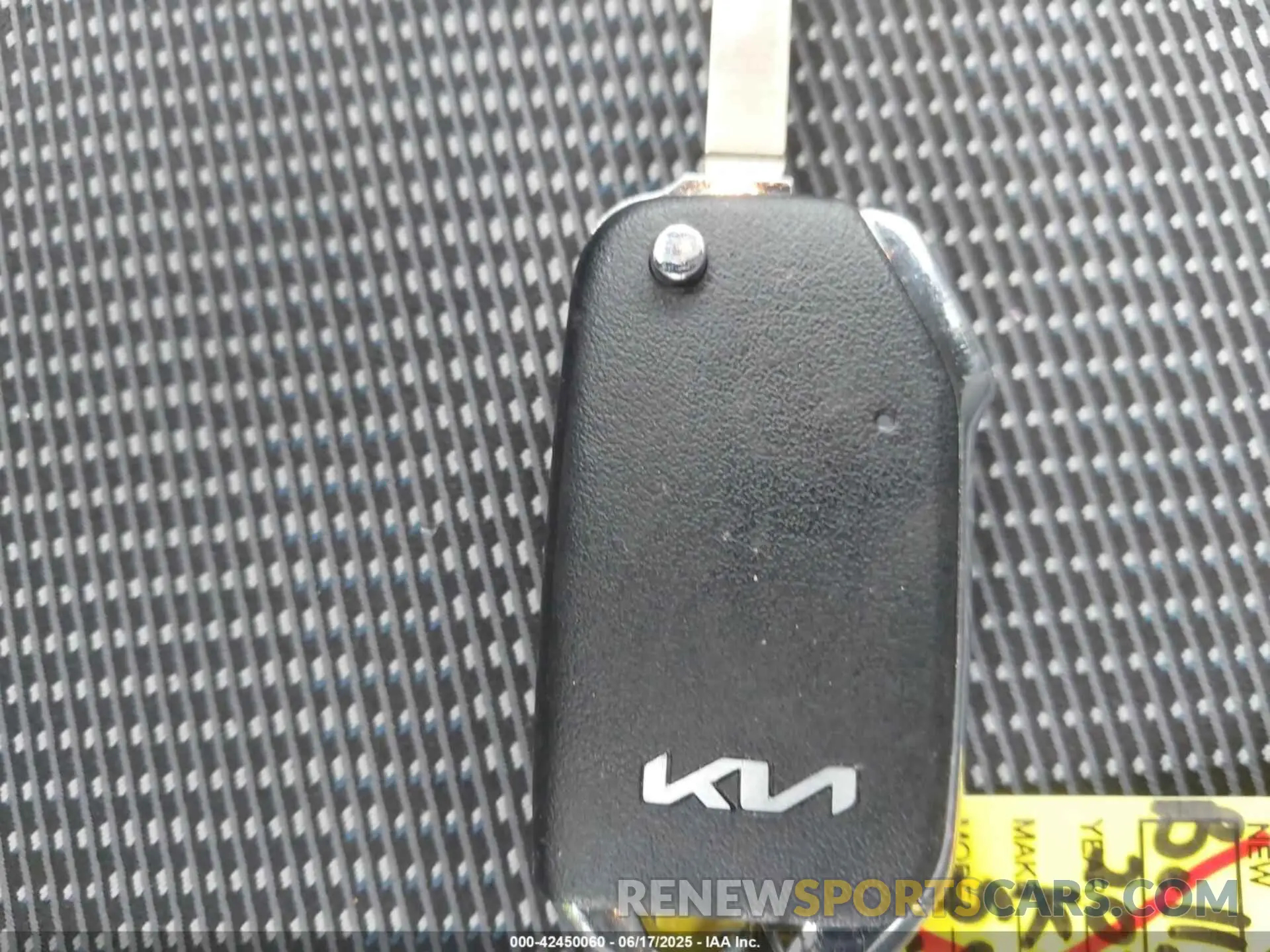 11 Photograph of a damaged car KNDEPCAAXP7414852 KIA SELTOS 2023