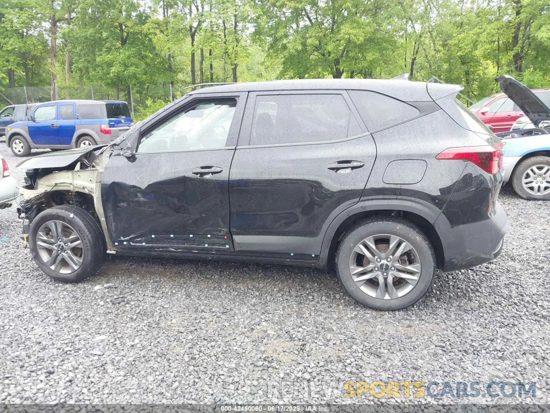 14 Photograph of a damaged car KNDEPCAAXP7414852 KIA SELTOS 2023