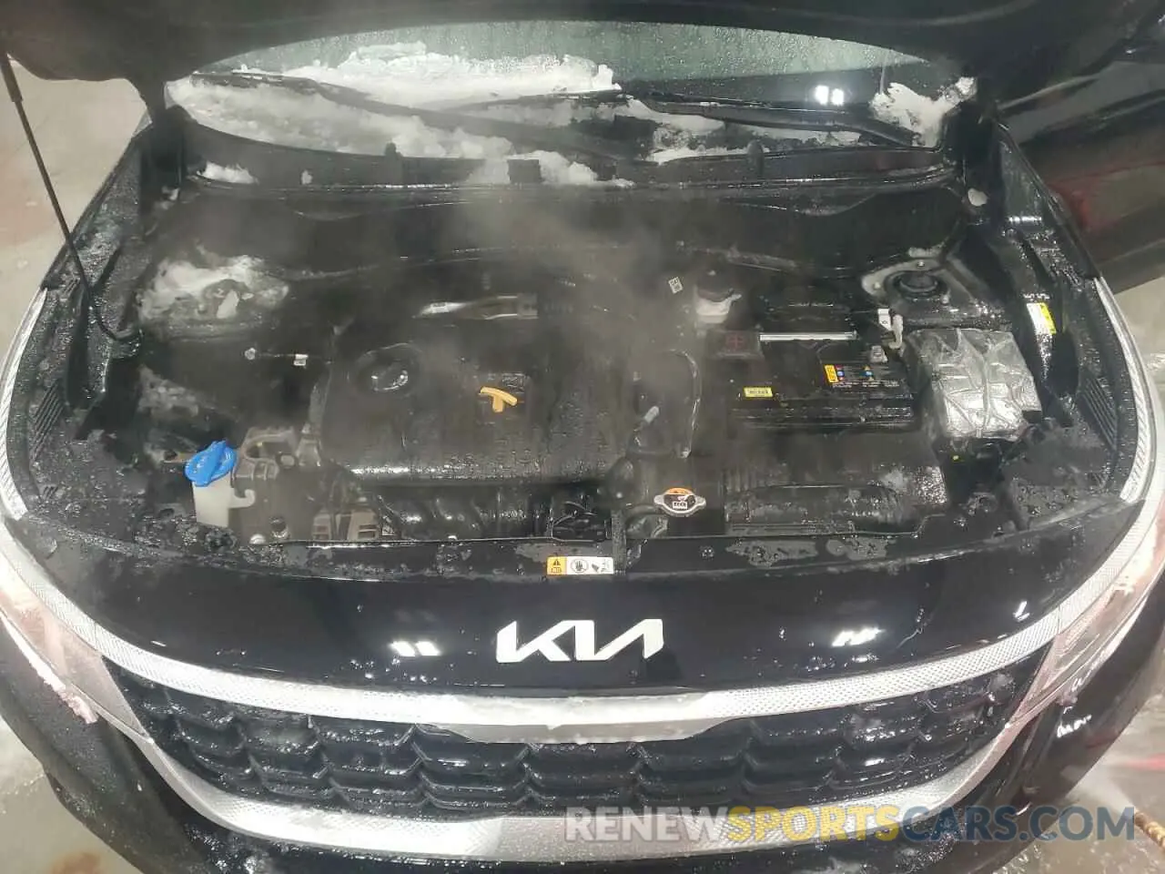 12 Photograph of a damaged car KNDEPCAAXP7432087 KIA SELTOS 2023