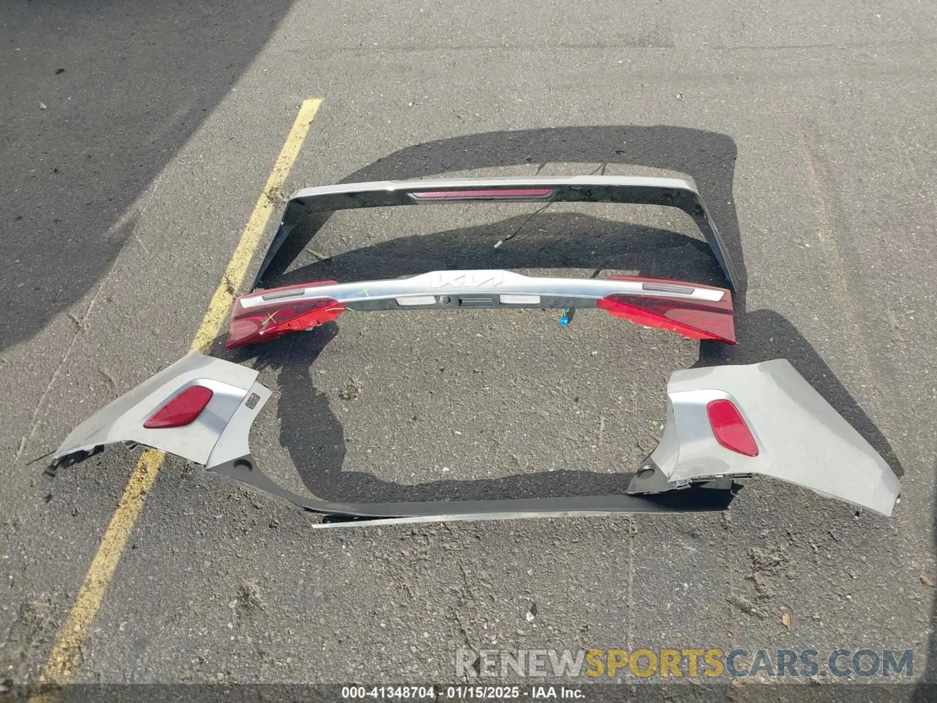 12 Photograph of a damaged car KNDERCAA0P7357815 KIA SELTOS 2023