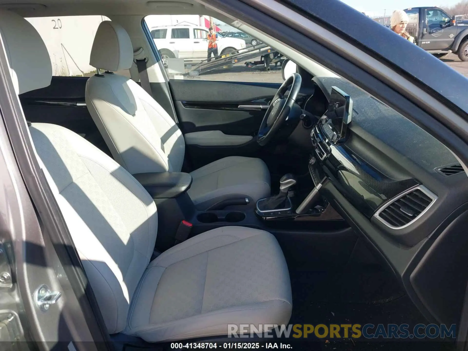 5 Photograph of a damaged car KNDERCAA0P7357815 KIA SELTOS 2023