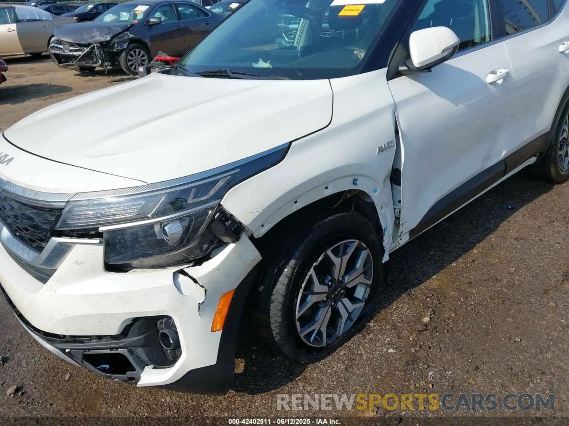 6 Photograph of a damaged car KNDERCAA0P7358205 KIA SELTOS 2023