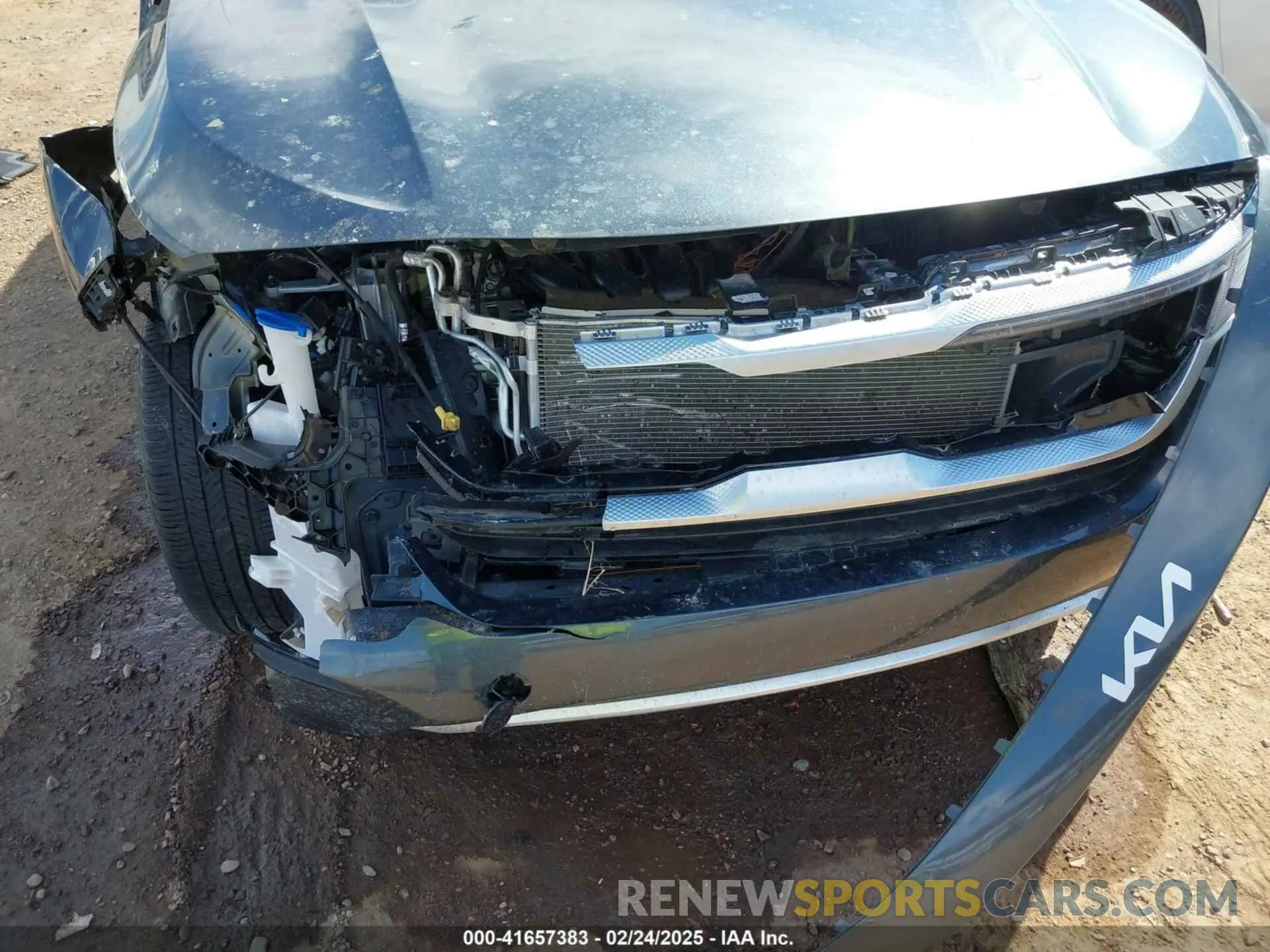 17 Photograph of a damaged car KNDERCAA4P7458811 KIA SELTOS 2023