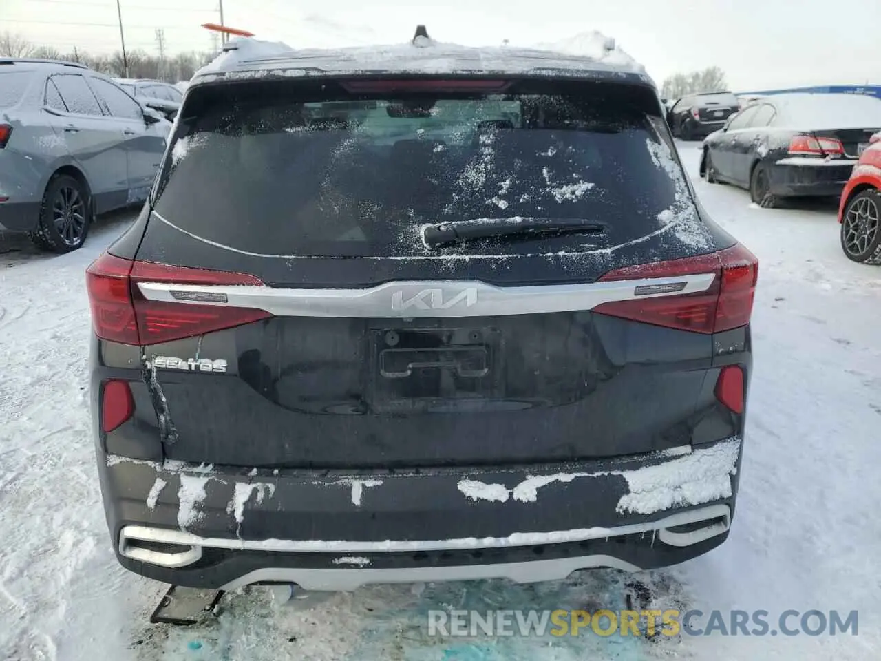 6 Photograph of a damaged car KNDERCAA6P7415281 KIA SELTOS 2023