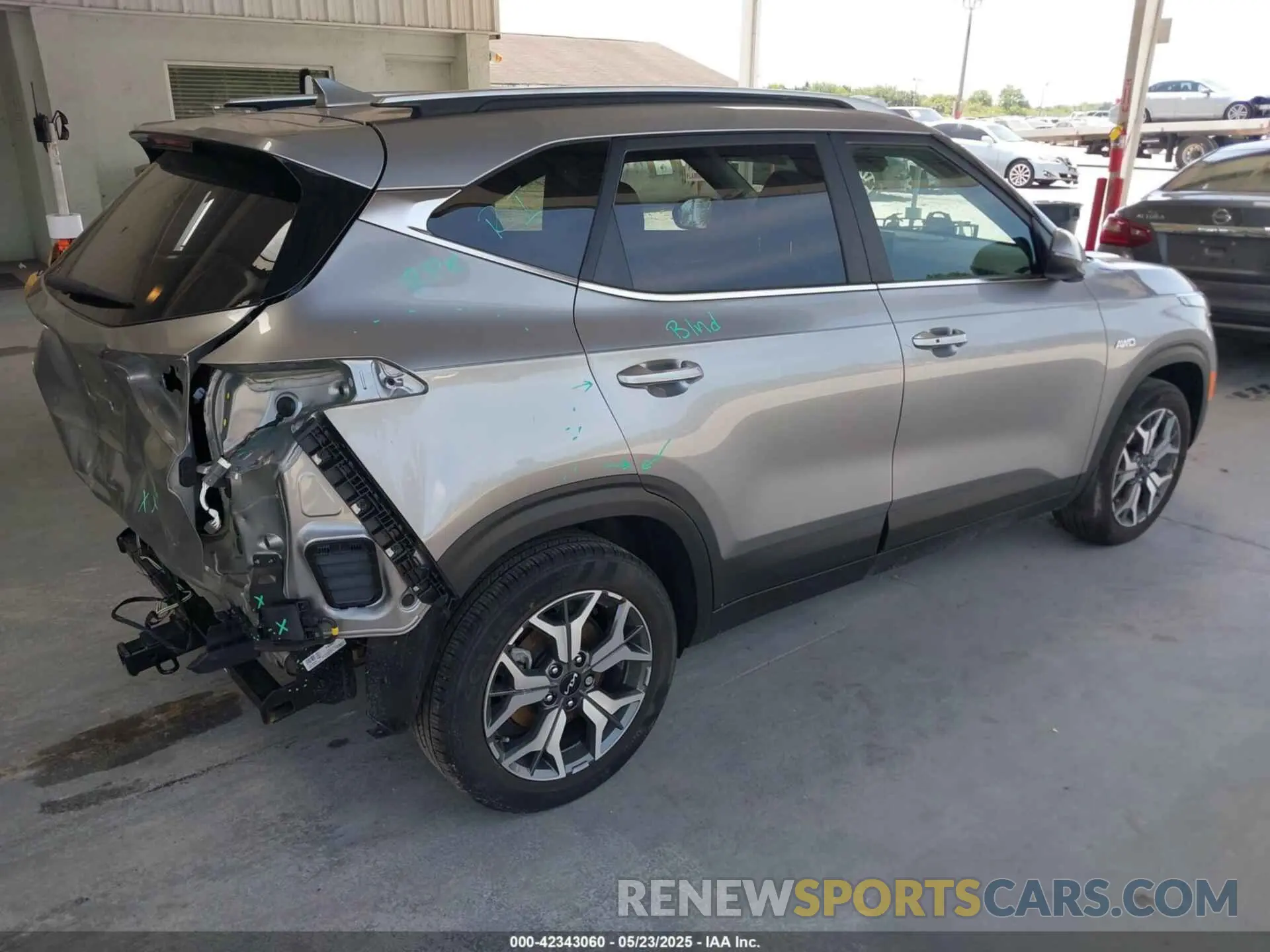 4 Photograph of a damaged car KNDERCAA8P7358467 KIA SELTOS 2023