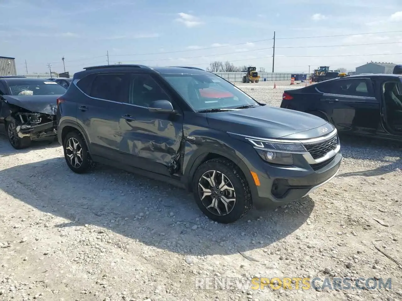 4 Photograph of a damaged car KNDERCAA8P7462280 KIA SELTOS 2023