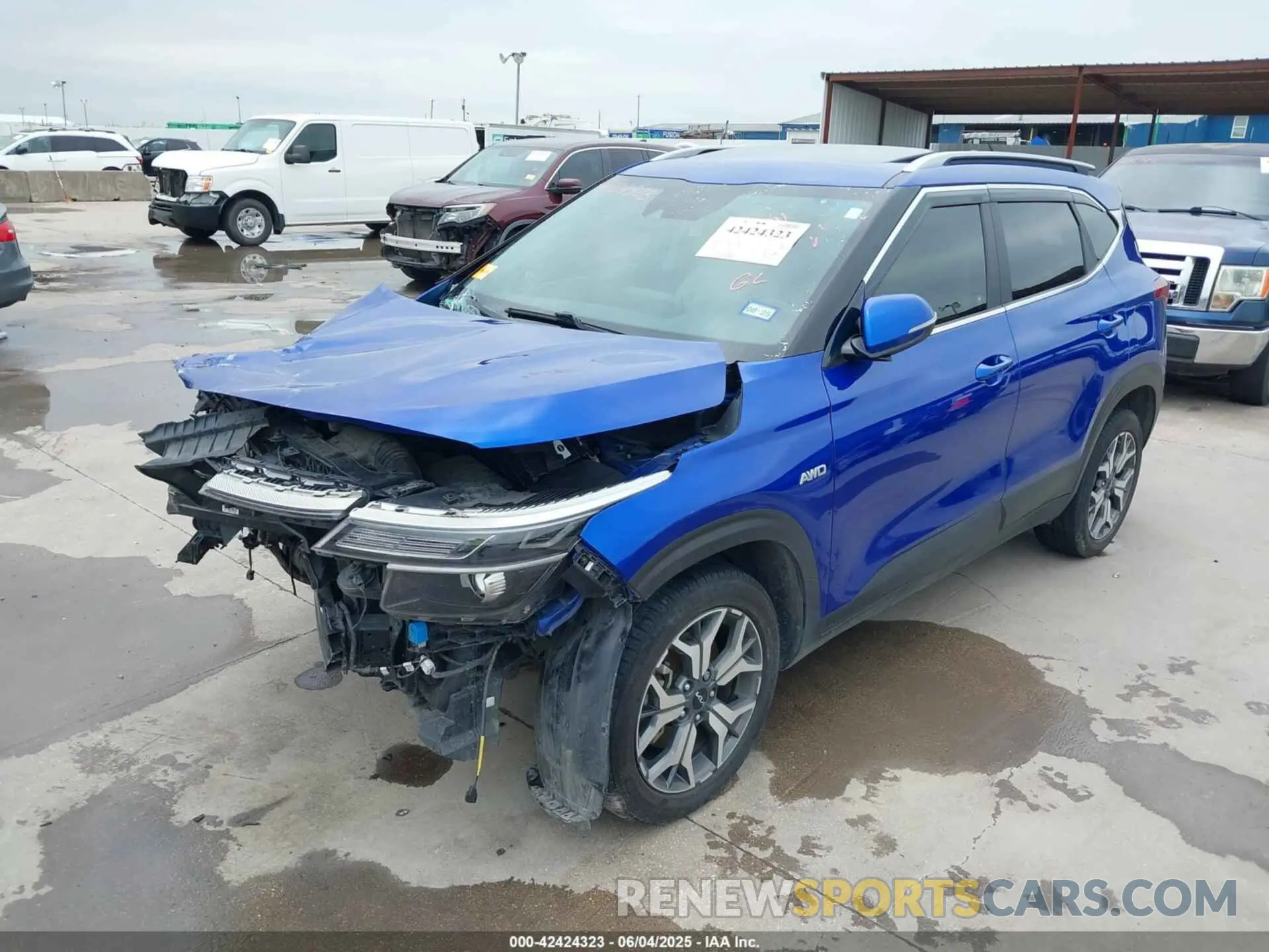 2 Photograph of a damaged car KNDERCAA9P7357022 KIA SELTOS 2023
