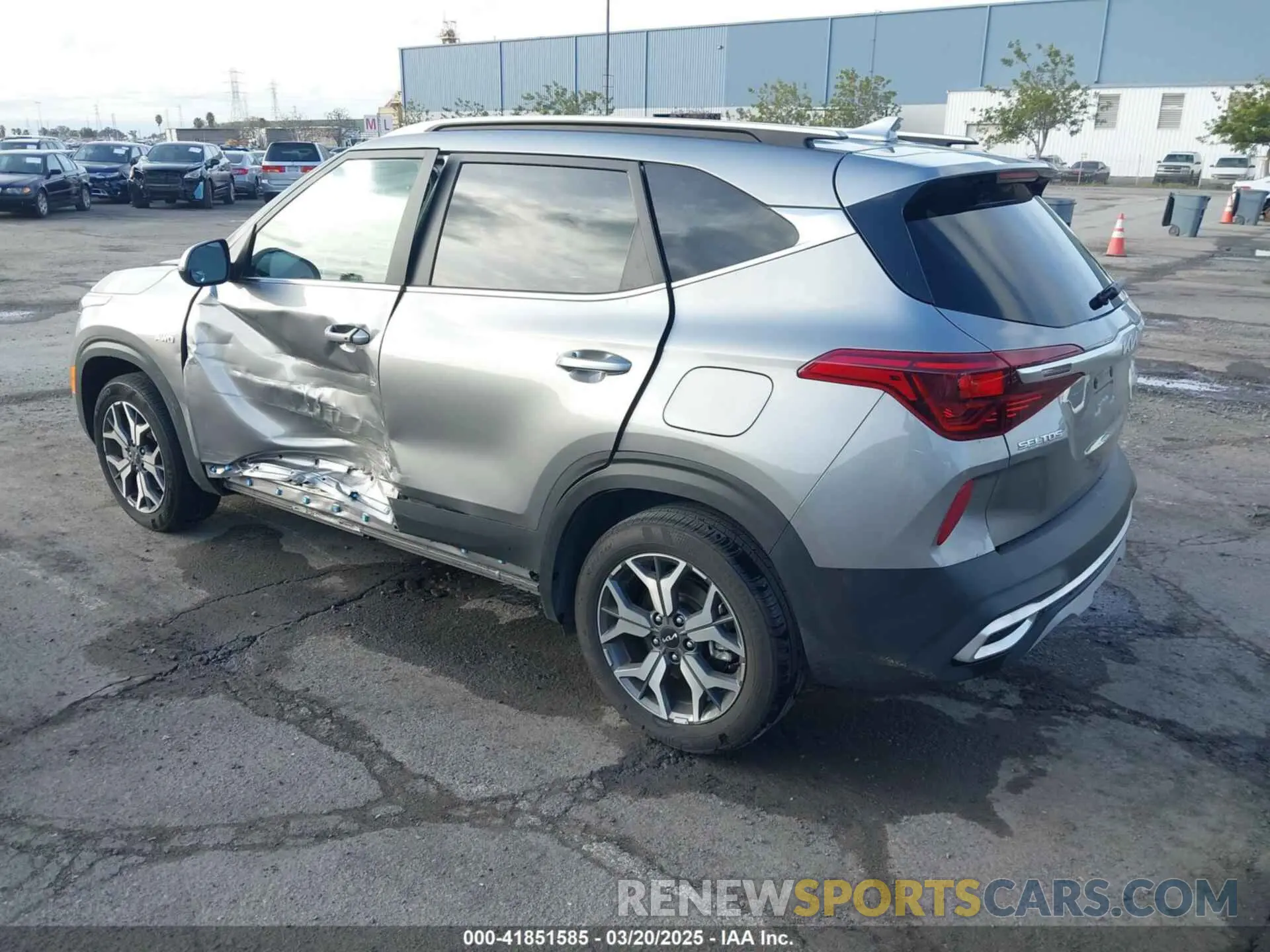 3 Photograph of a damaged car KNDERCAA9P7396919 KIA SELTOS 2023