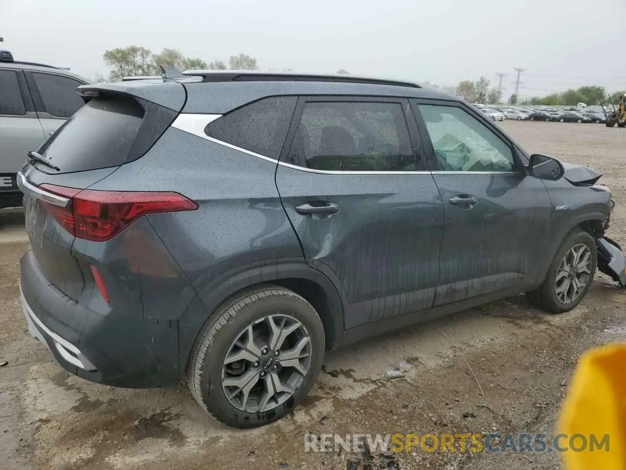 3 Photograph of a damaged car KNDERCAAXP7394242 KIA SELTOS 2023