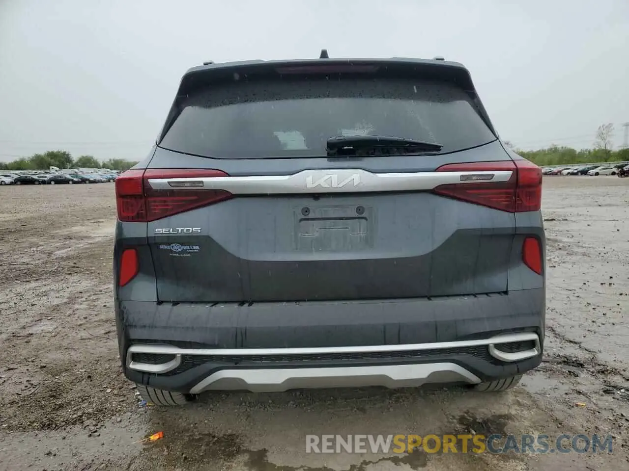 6 Photograph of a damaged car KNDERCAAXP7394242 KIA SELTOS 2023