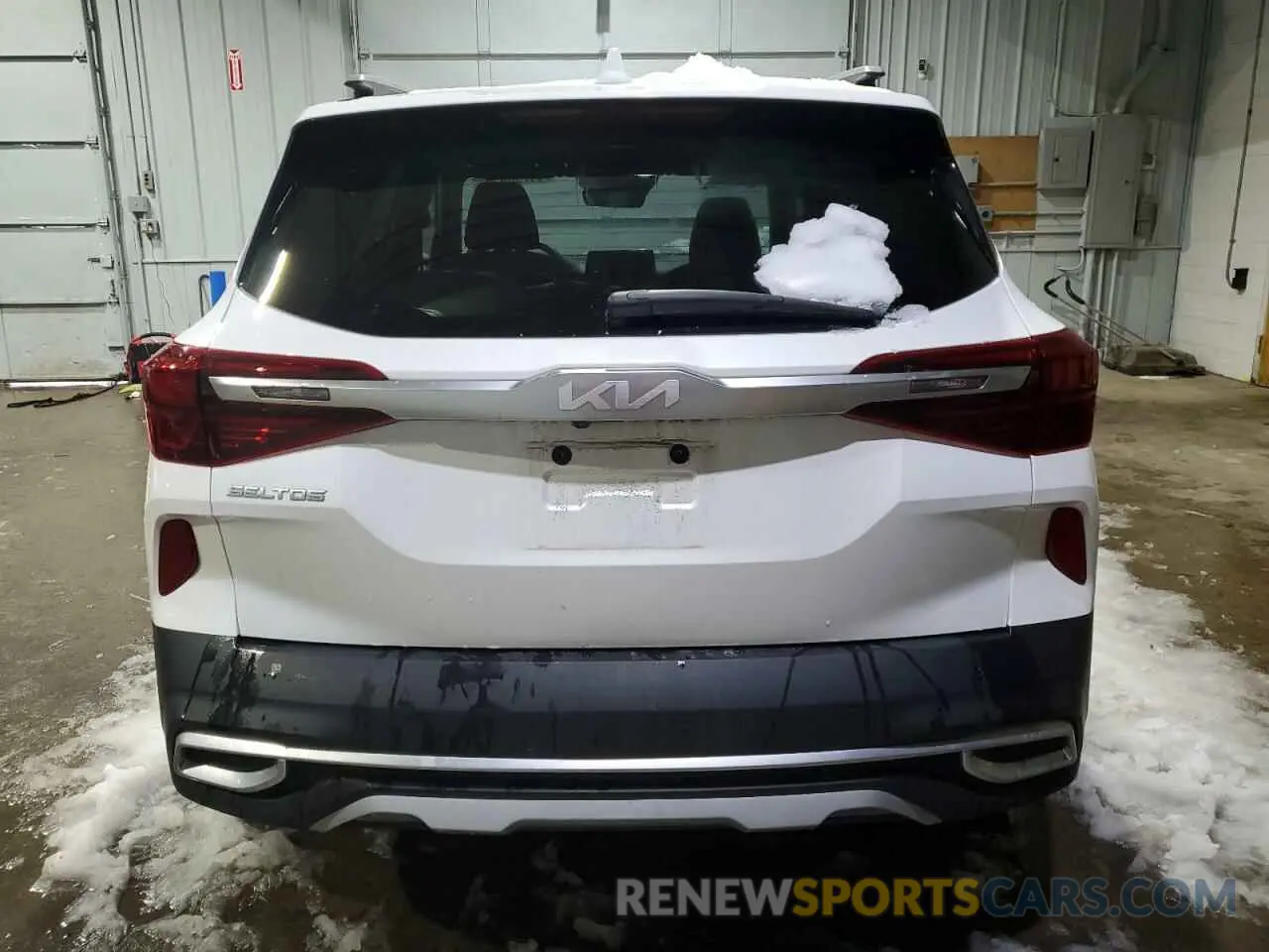 6 Photograph of a damaged car KNDERCAAXP7448588 KIA SELTOS 2023