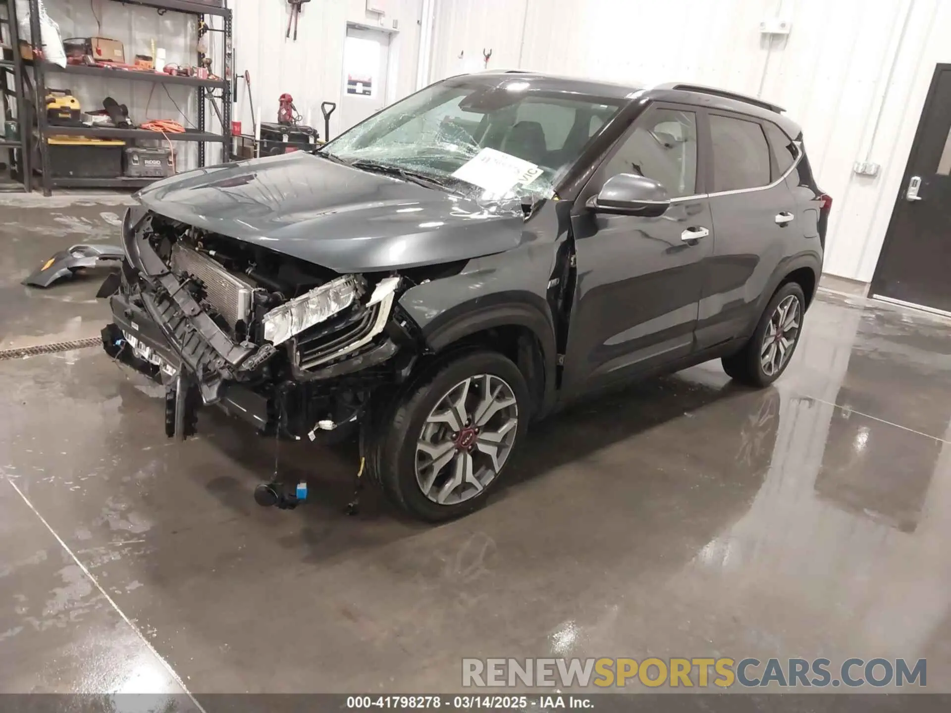 2 Photograph of a damaged car KNDETCA20P7354908 KIA SELTOS 2023